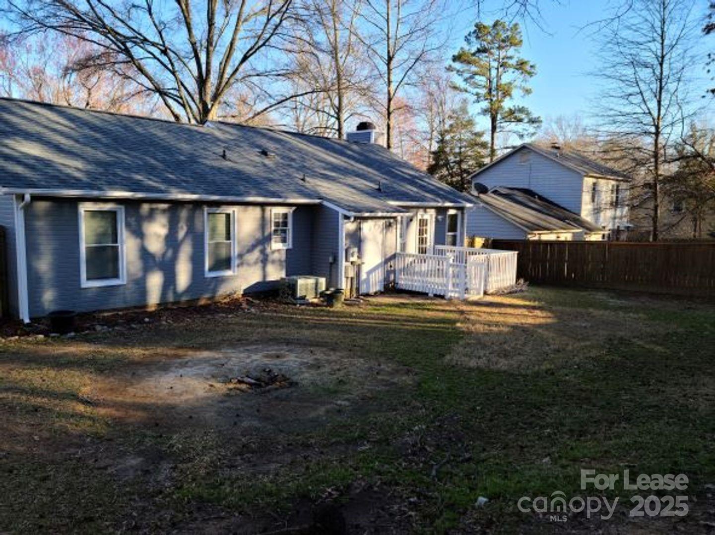 Property image 3 at 6613 Farrington Lane, Charlotte, NC 28227