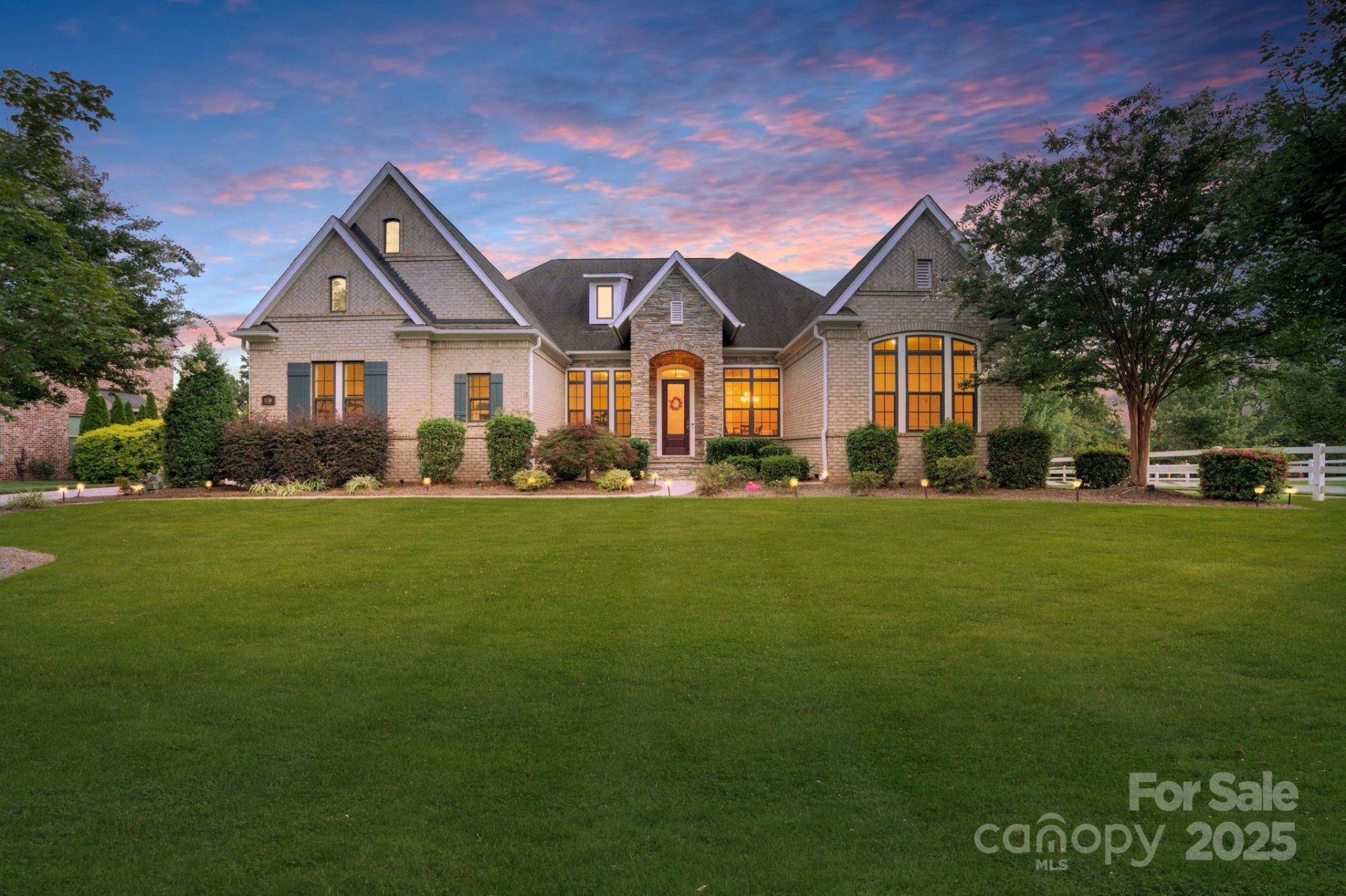 1128 Rosecliff Drive