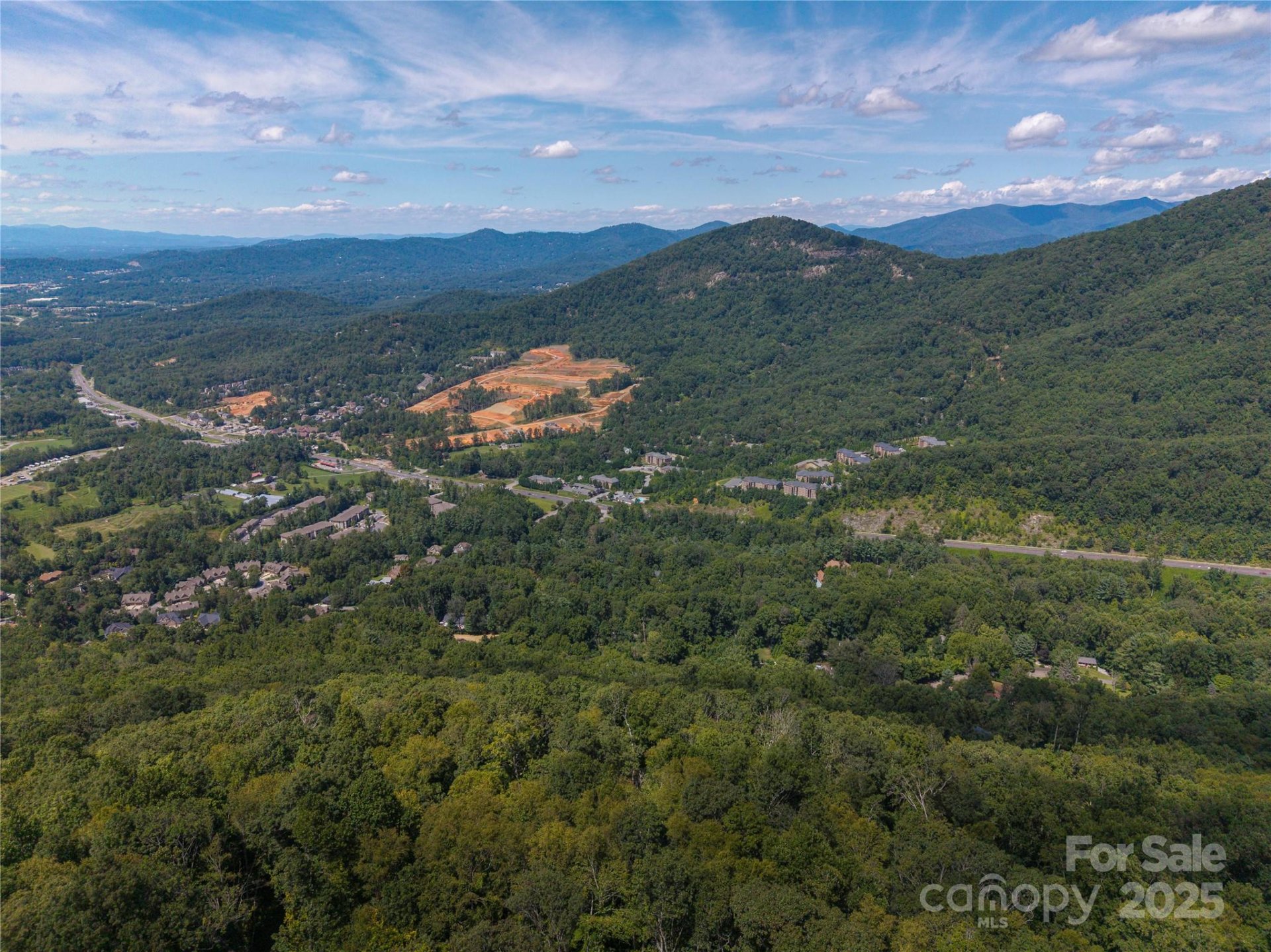 Property image 1 at 27 Casta Way, Asheville, NC 28803