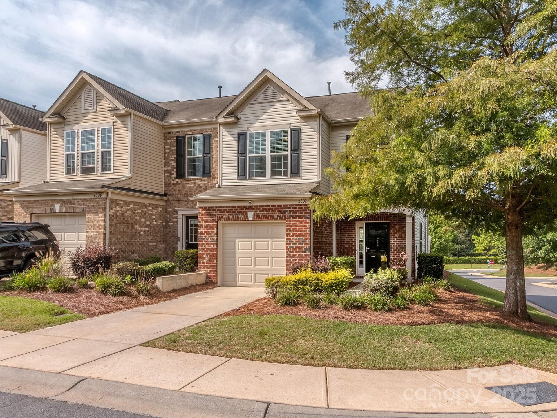 Property image 1 at 2302 Kensington Station Parkway, Charlotte, NC 28210