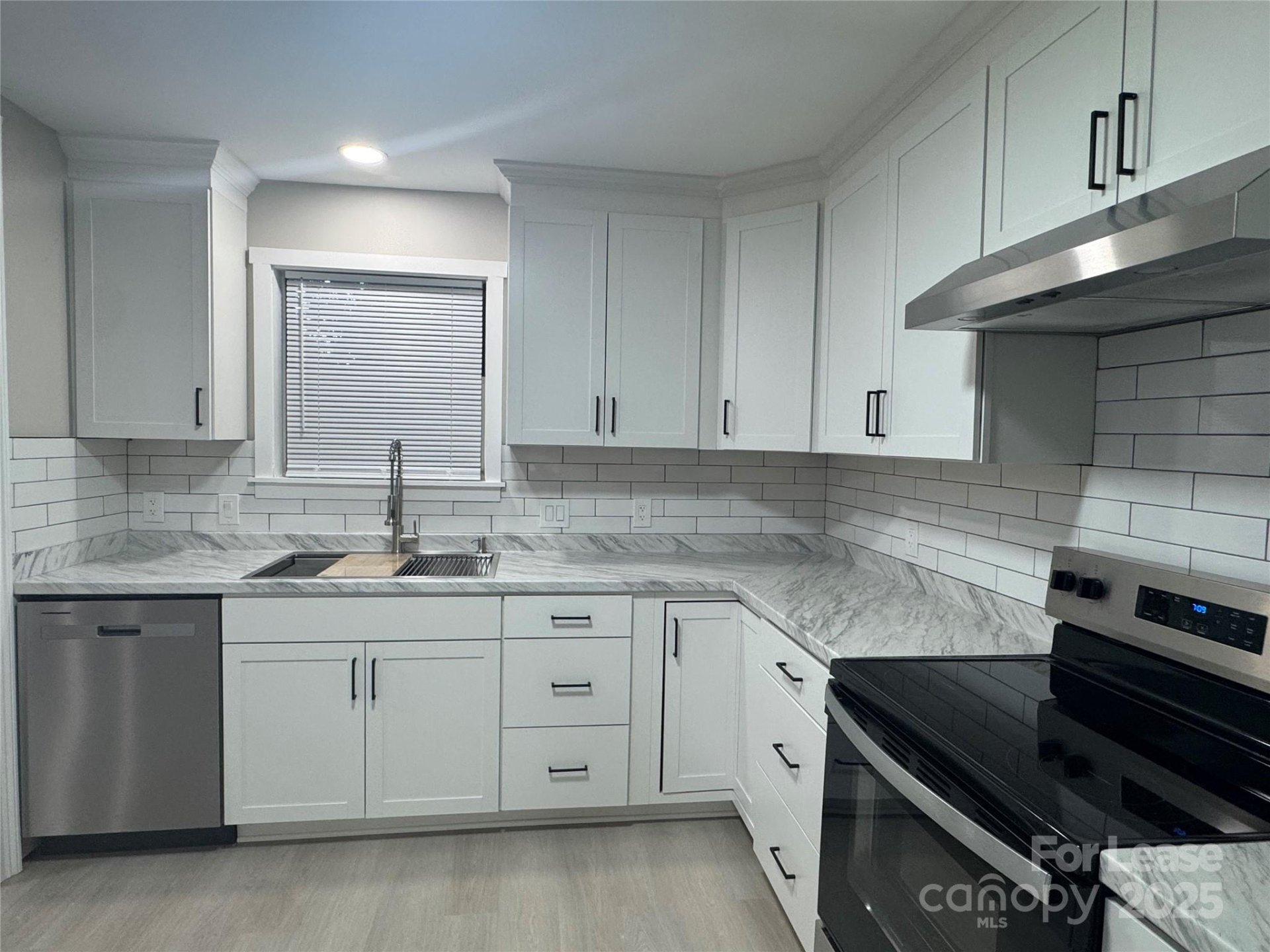 Property image 4 at 6022 Heath Valley Road, Charlotte, NC 28210