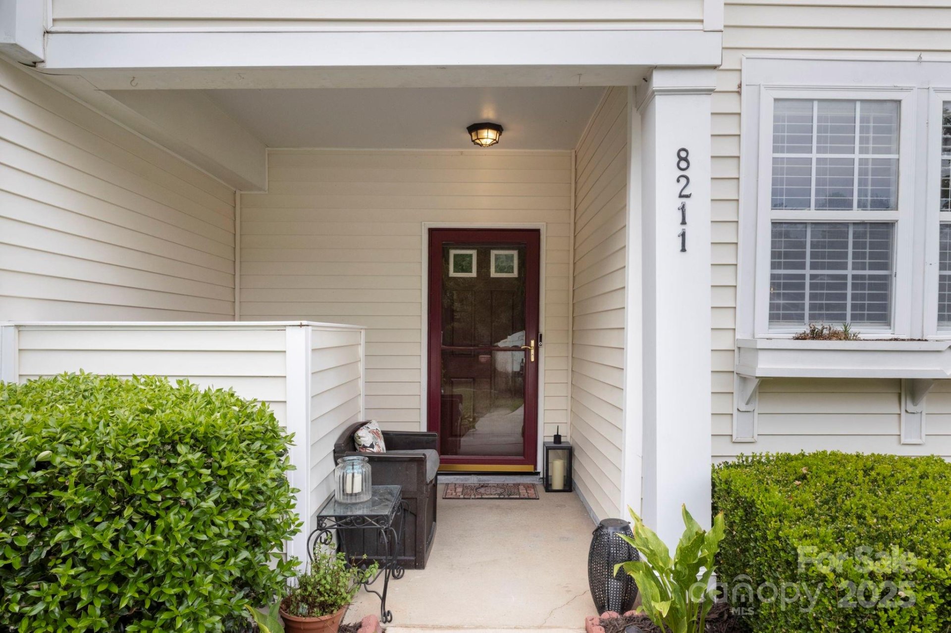 Property image 2 at 8211 Carob Tree Lane, Charlotte, NC 28215