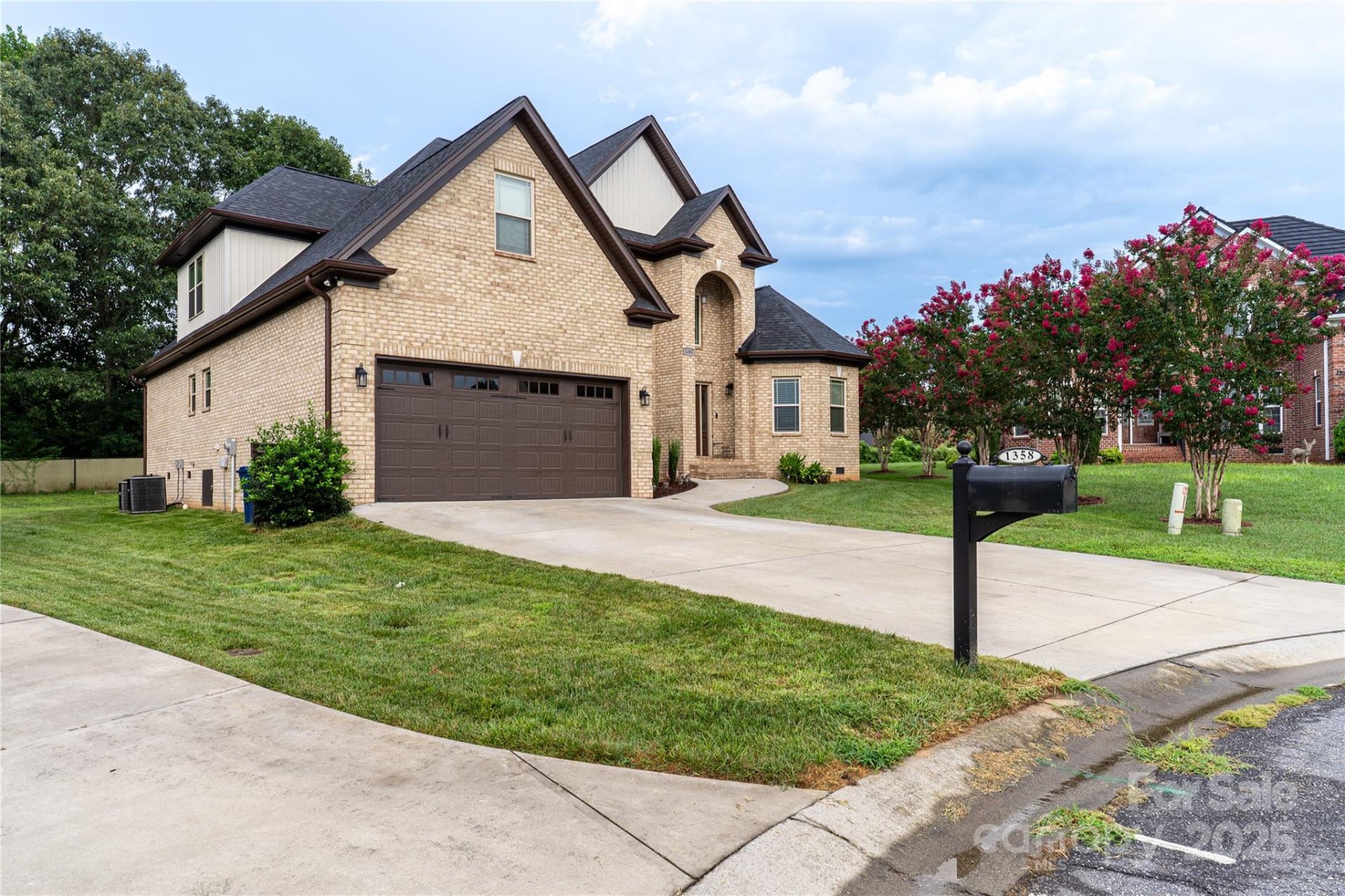 Property image 3 at 1358 37th Avenue Place, Hickory, NC 28601