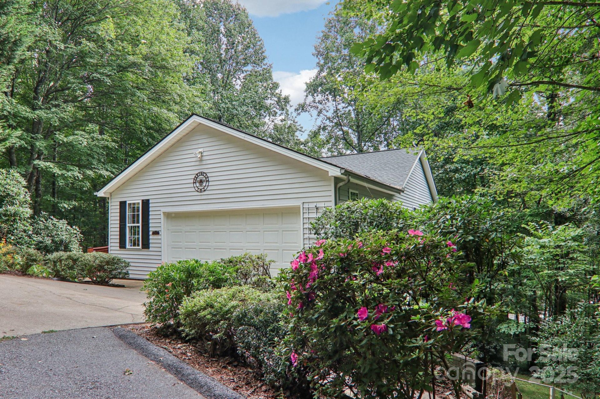 Property image 3 at 702 Cinnamon Way, Flat Rock, NC 28731