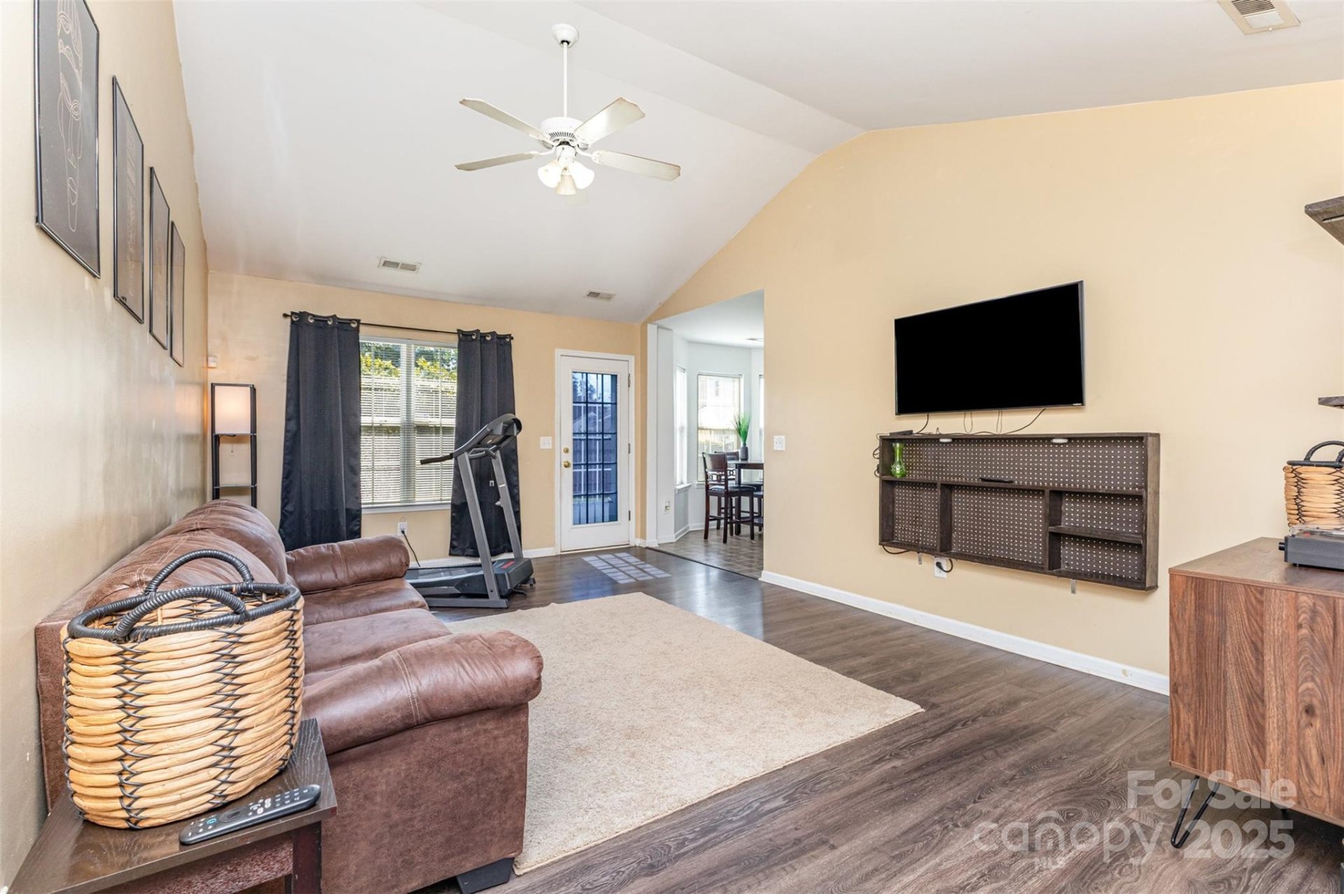 Property image 2 at 8045 Mcgarry Trail, Charlotte, NC 28214