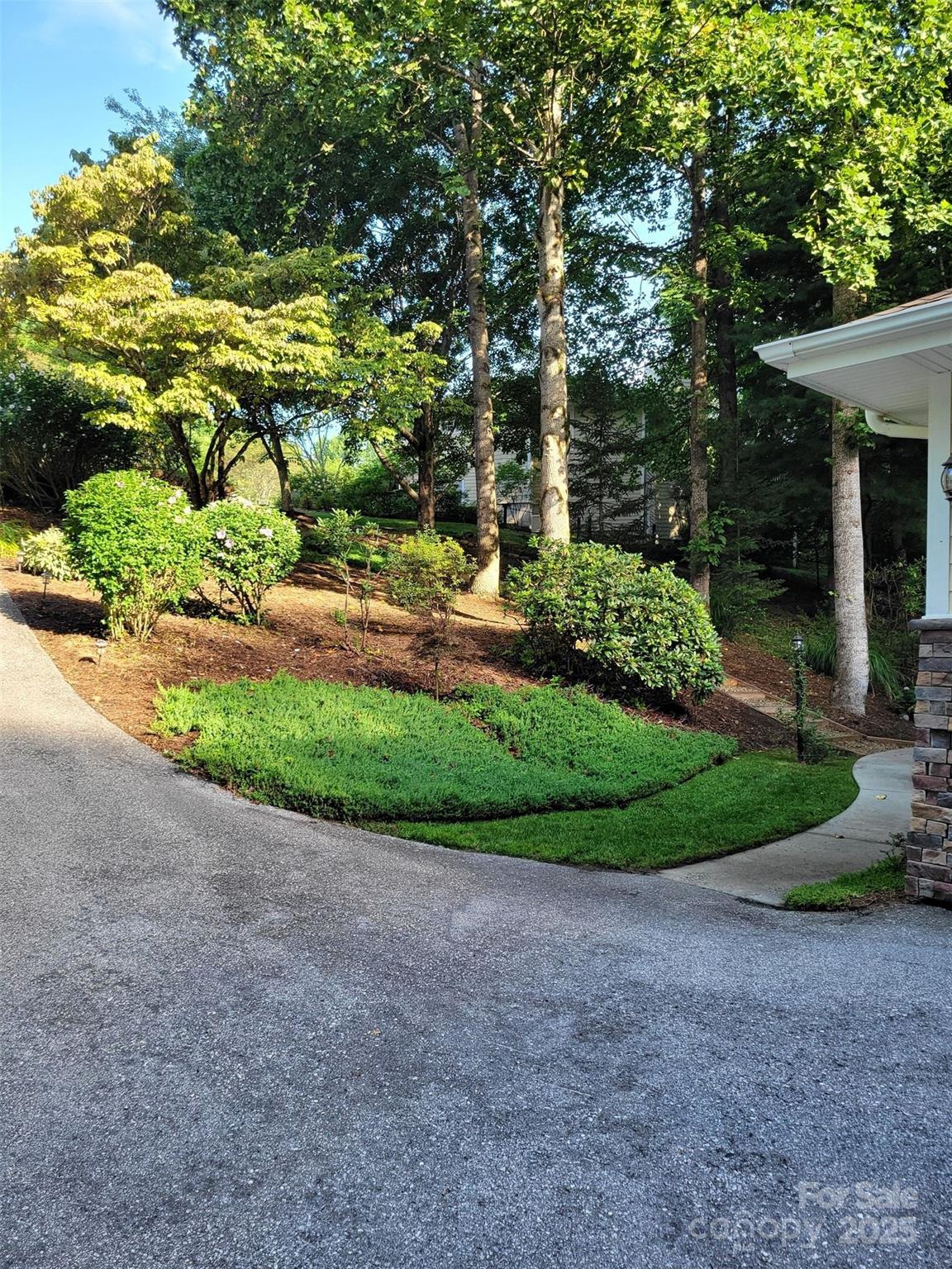 Property image 3 at 113 Chancery Court, Flat Rock, NC 28731
