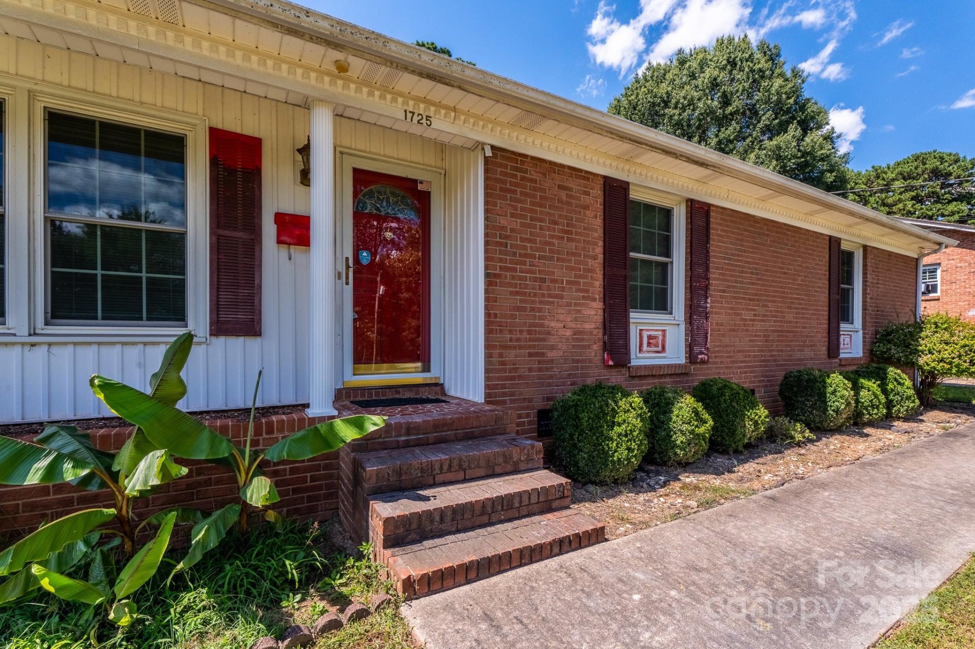 Property image 1 at 1725 Lakedell Drive, Charlotte, NC 28215