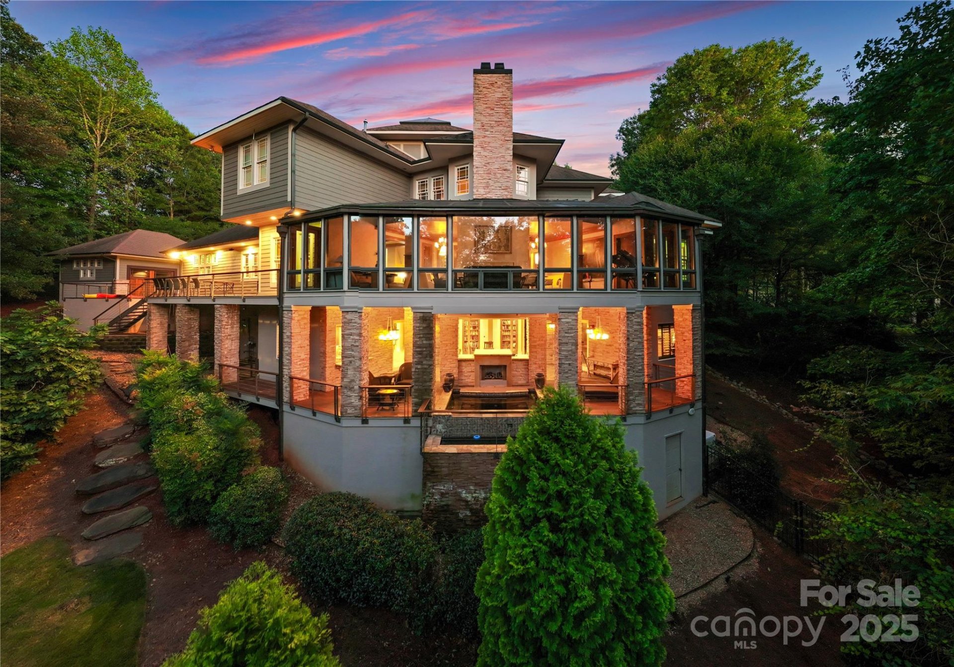 Property image 4 at 10310 Wildlife Road, Charlotte, NC 28278