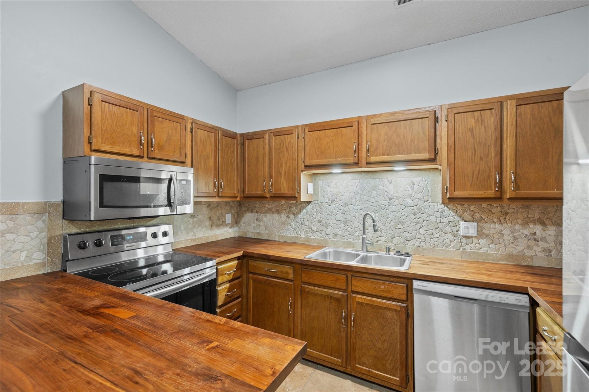 Property image 4 at 4130 Charlotte Highway, Clover, SC 29710