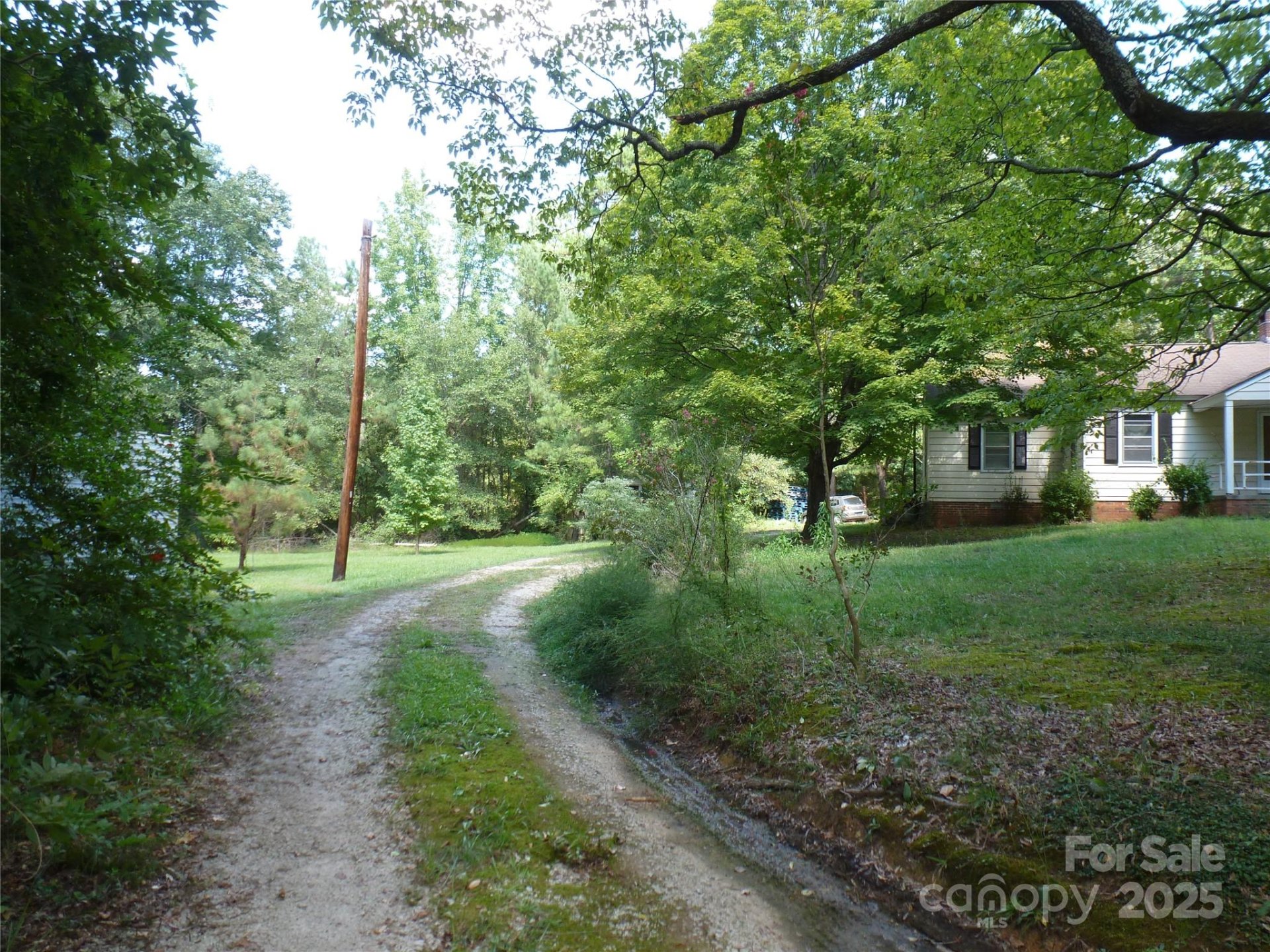 Property image 3 at 1007 Old Thompson Avenue, Lancaster, SC 29720