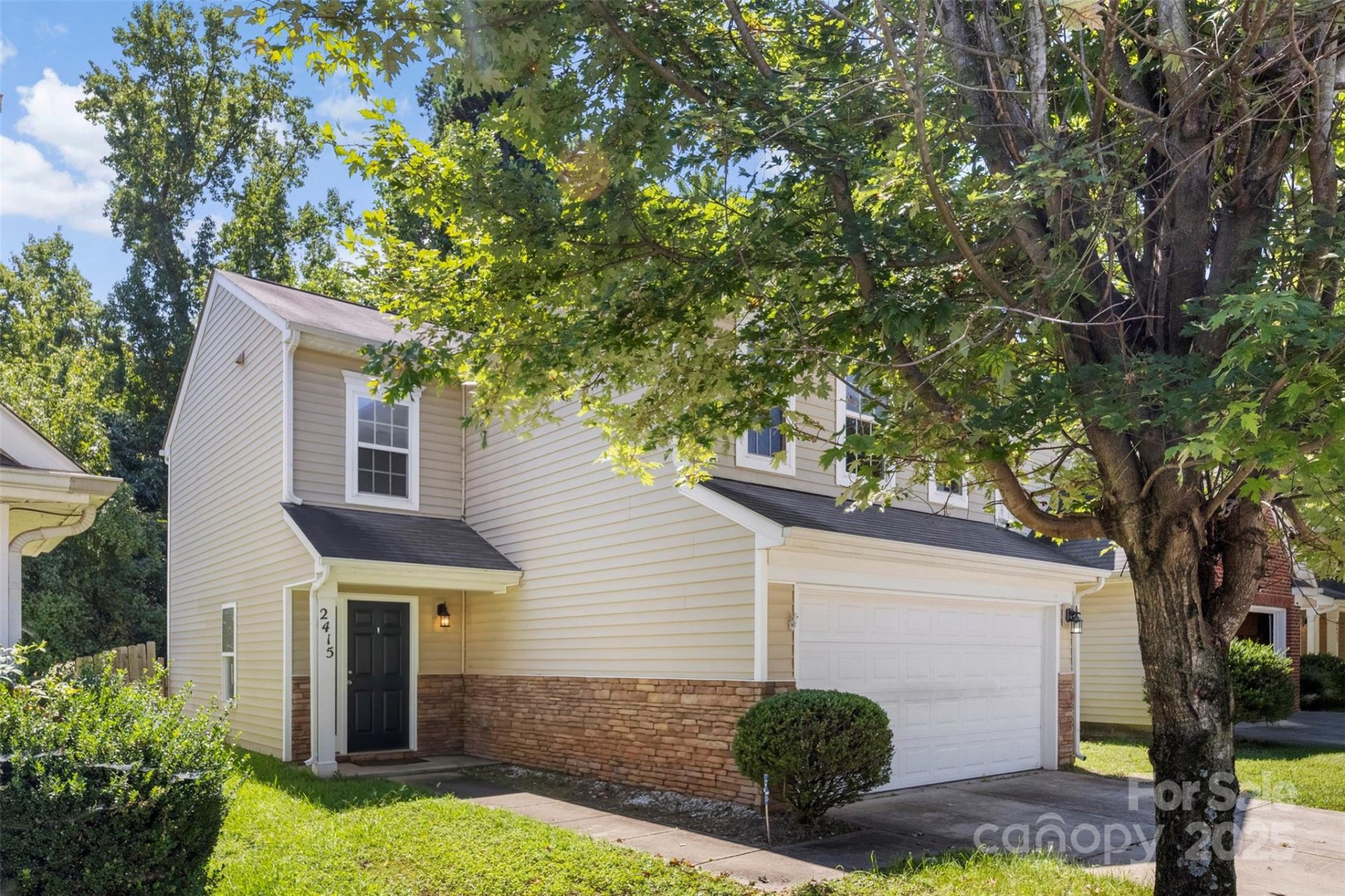 Property image 3 at 2415 Cairns Mill Court, Charlotte, NC 28269