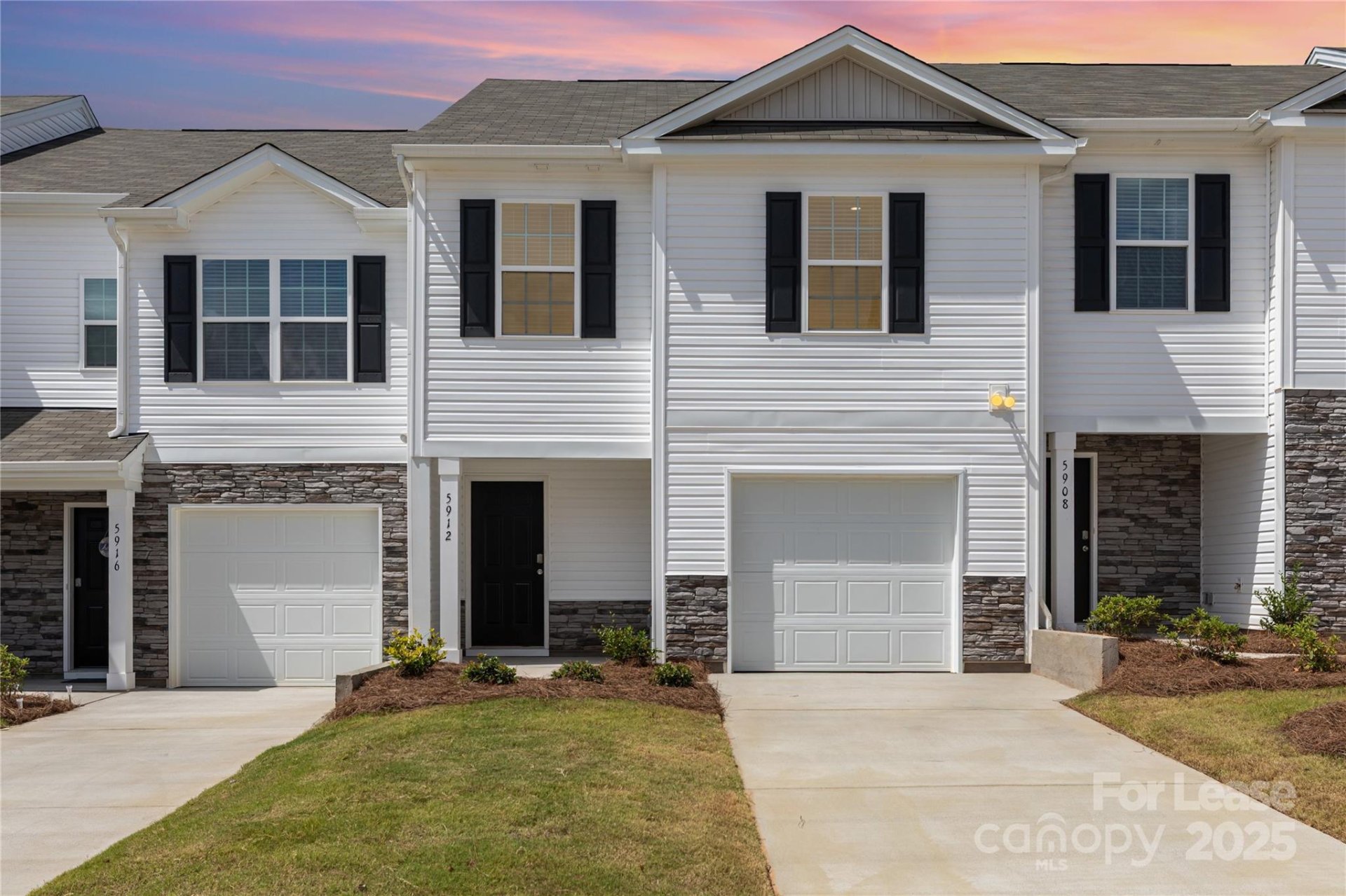 5912 Faron Way
