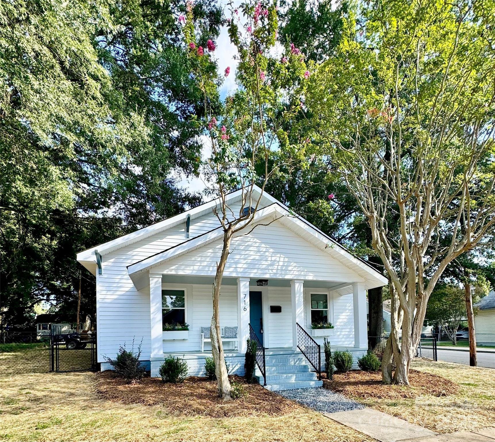 Property image 4 at 716 Spruce Street, Mooresville, NC 28115