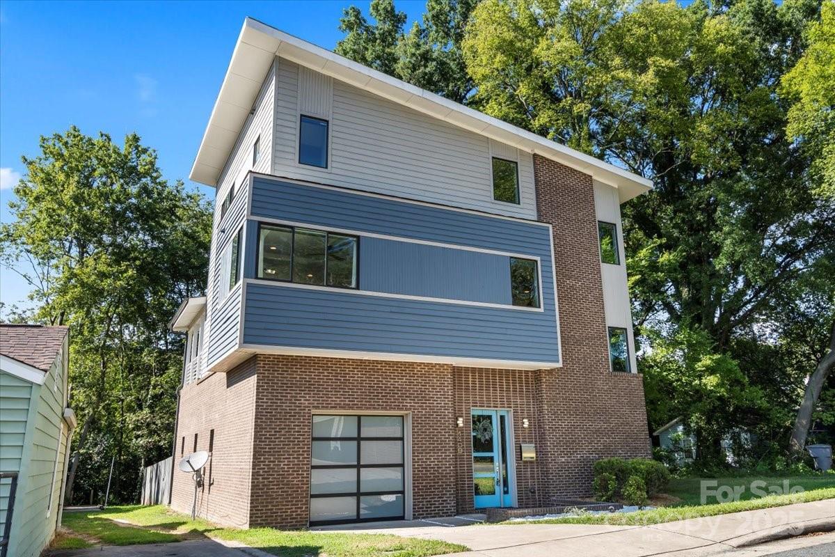 Property image 2 at 1409 N Alexander Street, Charlotte, NC 28205