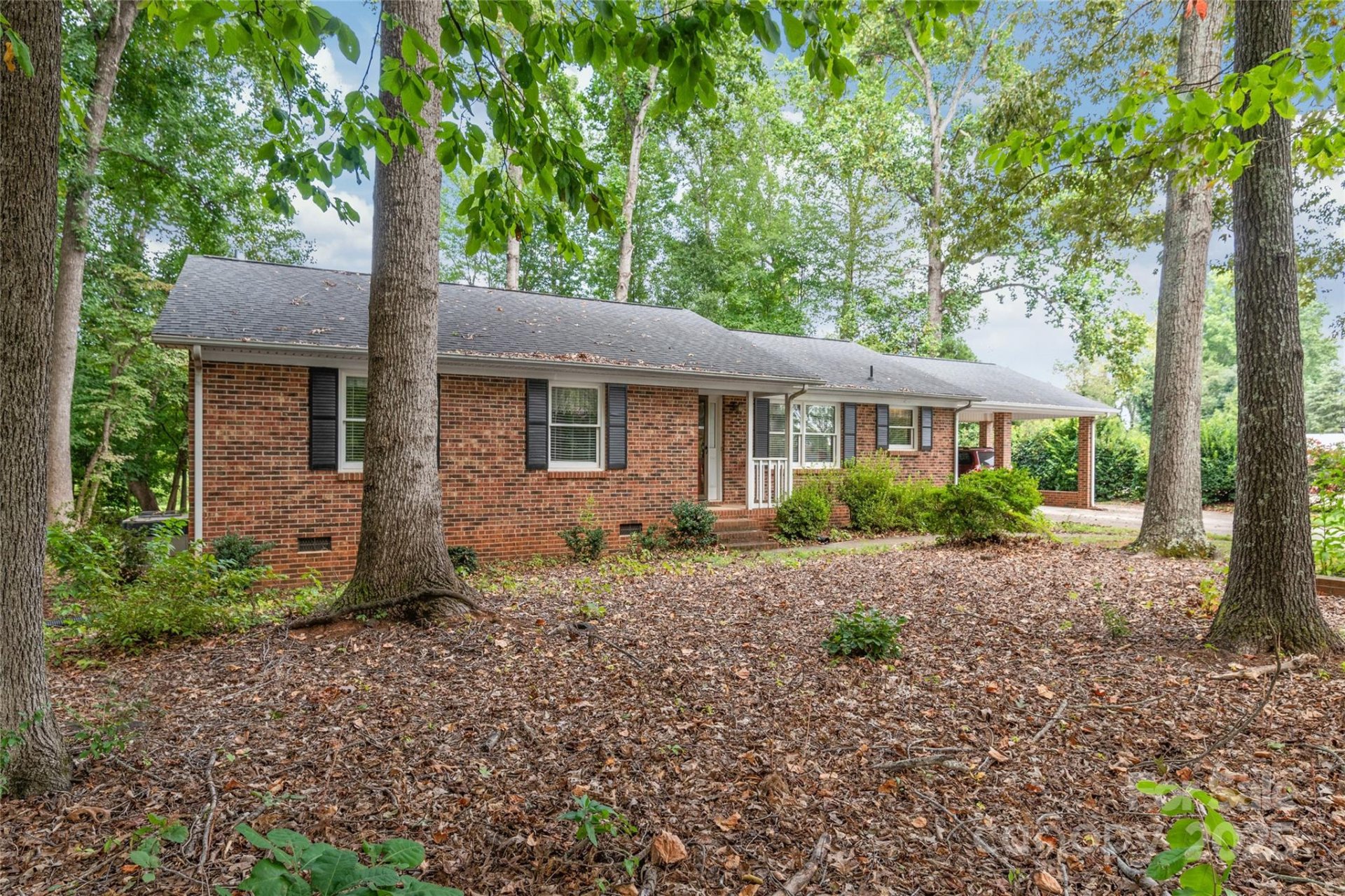 Property image 3 at 310 Oakwood Drive, Mount Holly, NC 28120