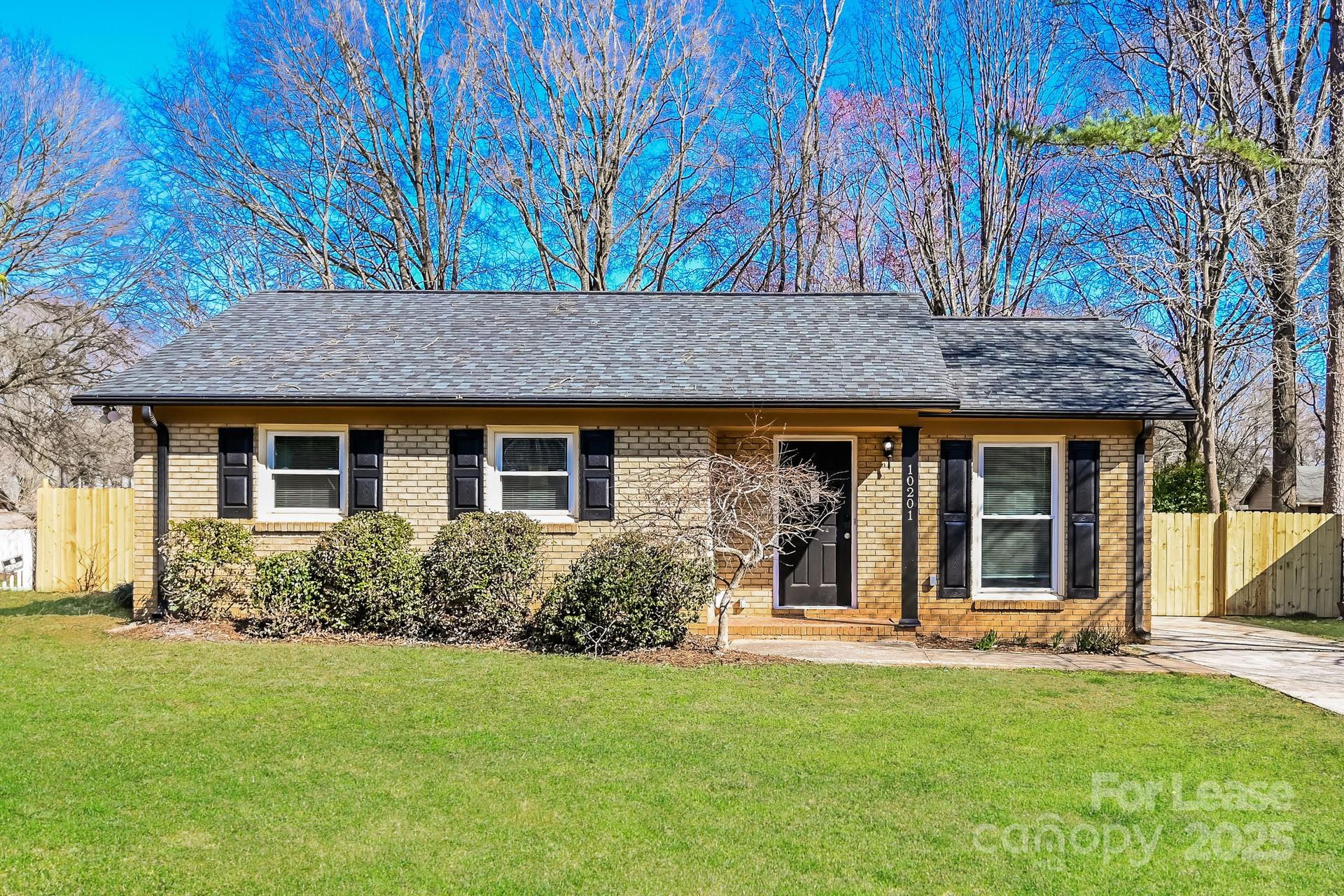 Property image 1 at 10201 Arbordale Avenue, Charlotte, NC 28215