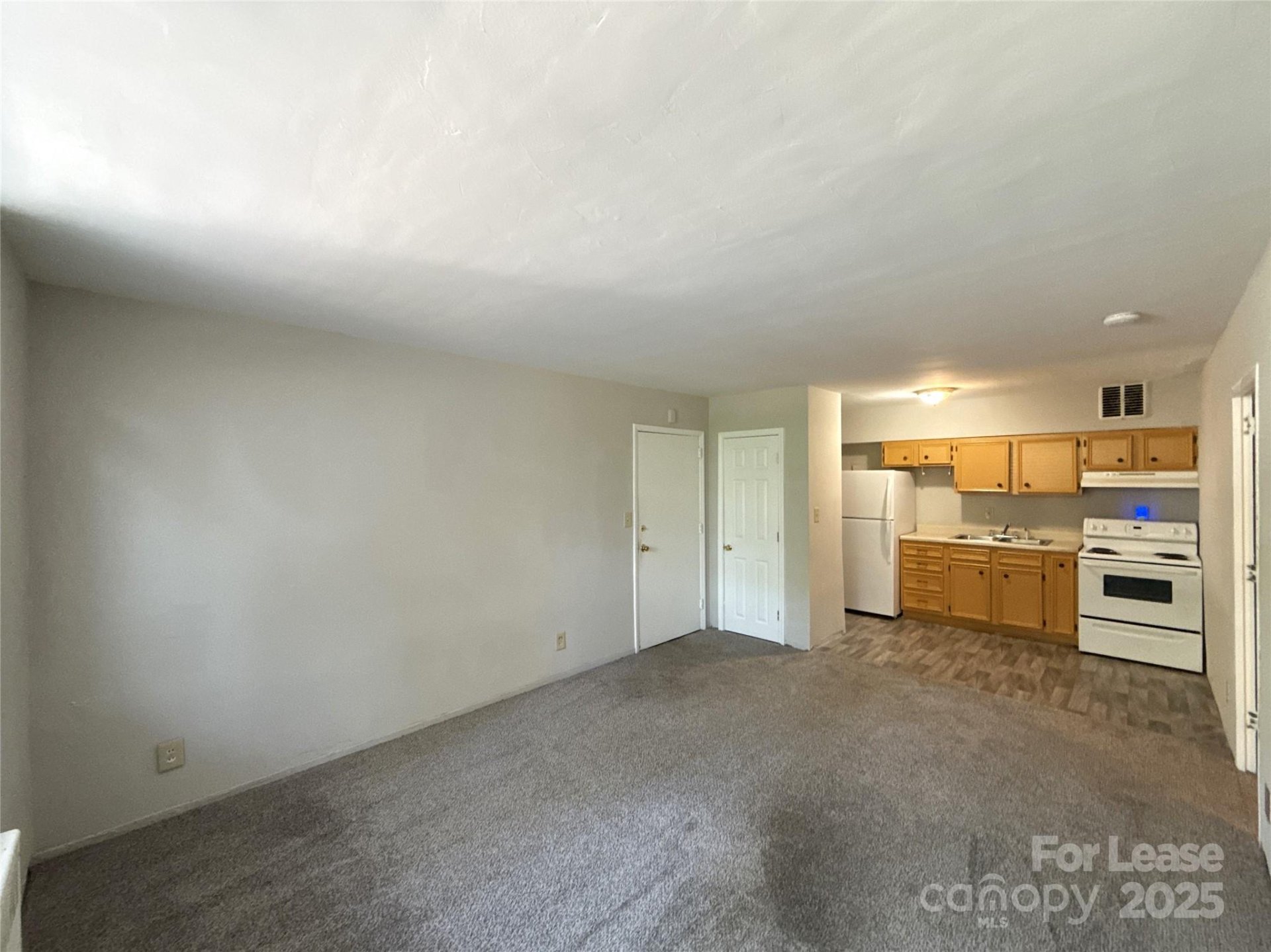 Property image 3 at 2126 E Seventh Street, Charlotte, NC 28204