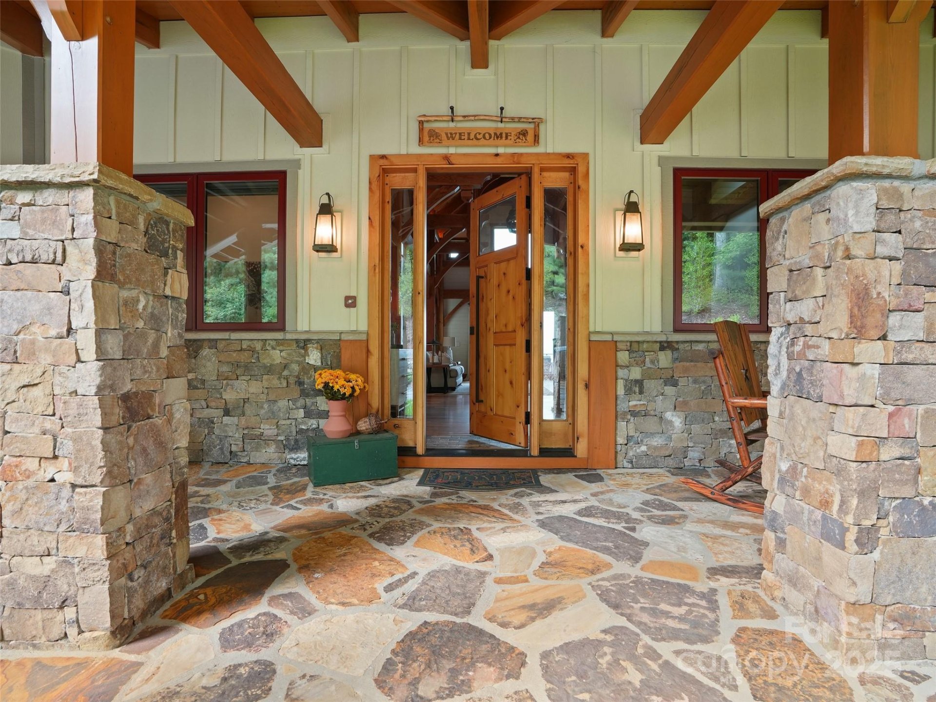 Property image 4 at 1303 Solomon Circle, Hendersonville, NC 28739