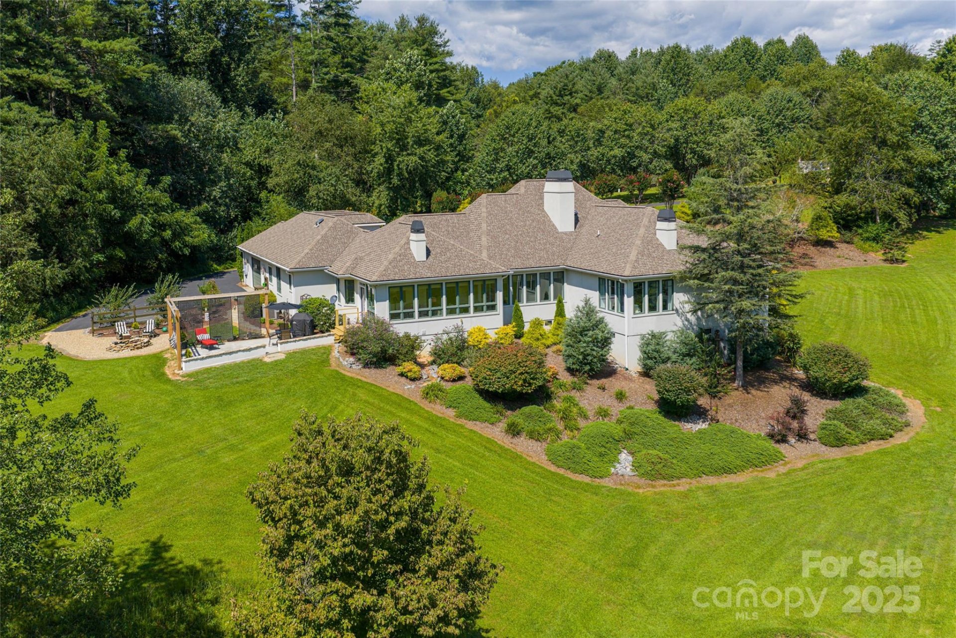 Property image 1 at 31 Piccadilly Place, Brevard, NC 28712