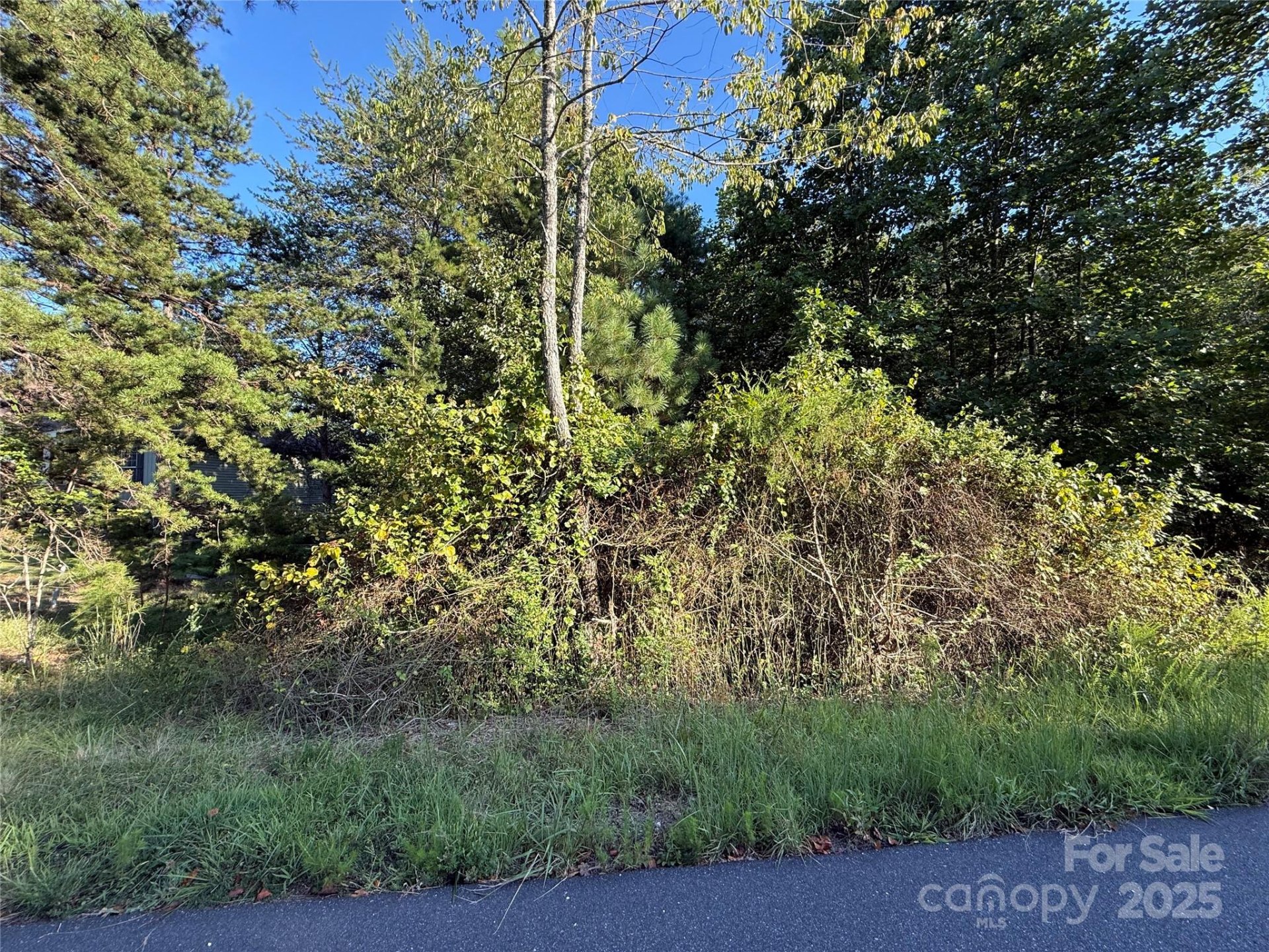 Property image 2 at 23 Par Drive, Granite Falls, NC 28630