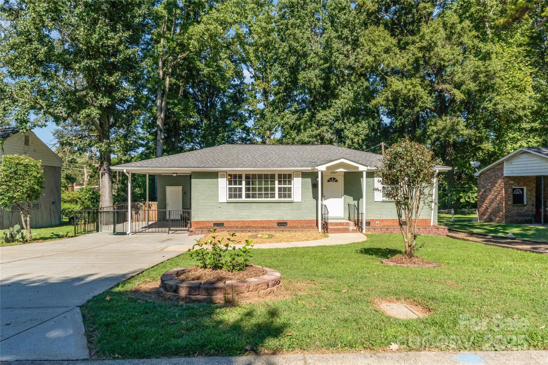 Property at 3727 Glenville Avenue, Charlotte, NC 28215