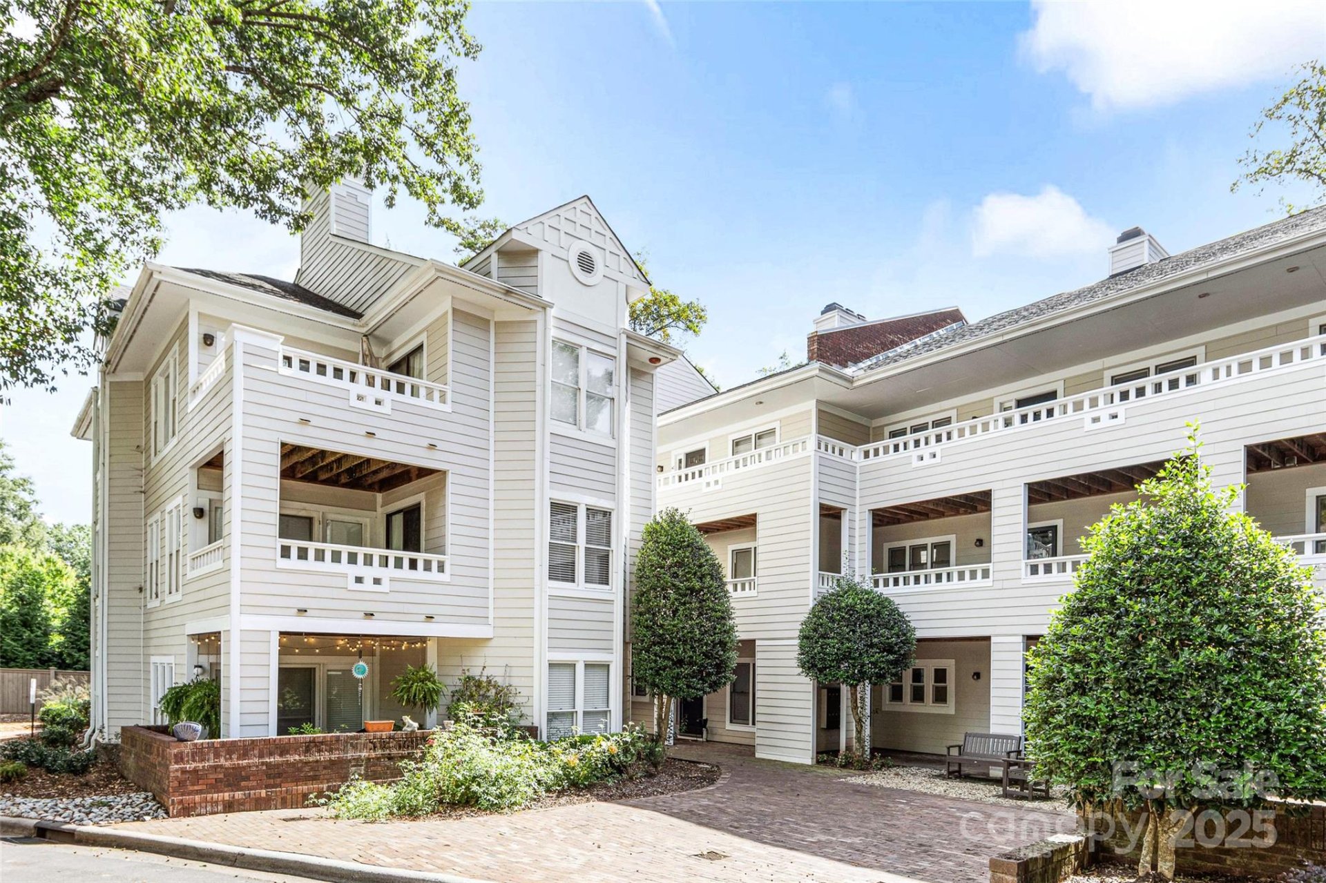 Property image 1 at 2715 Selwyn Avenue, Charlotte, NC 28209