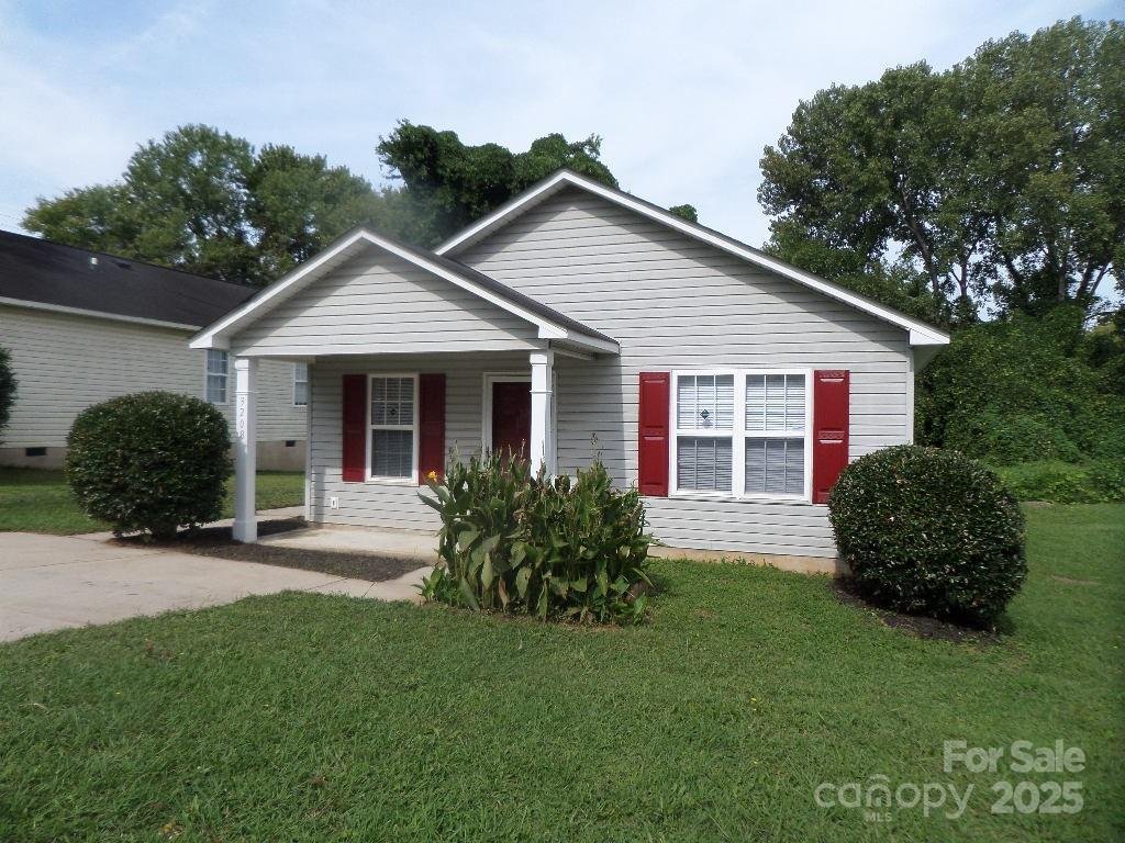 Property image 1 at 3208 Lasalle Street, Charlotte, NC 28216