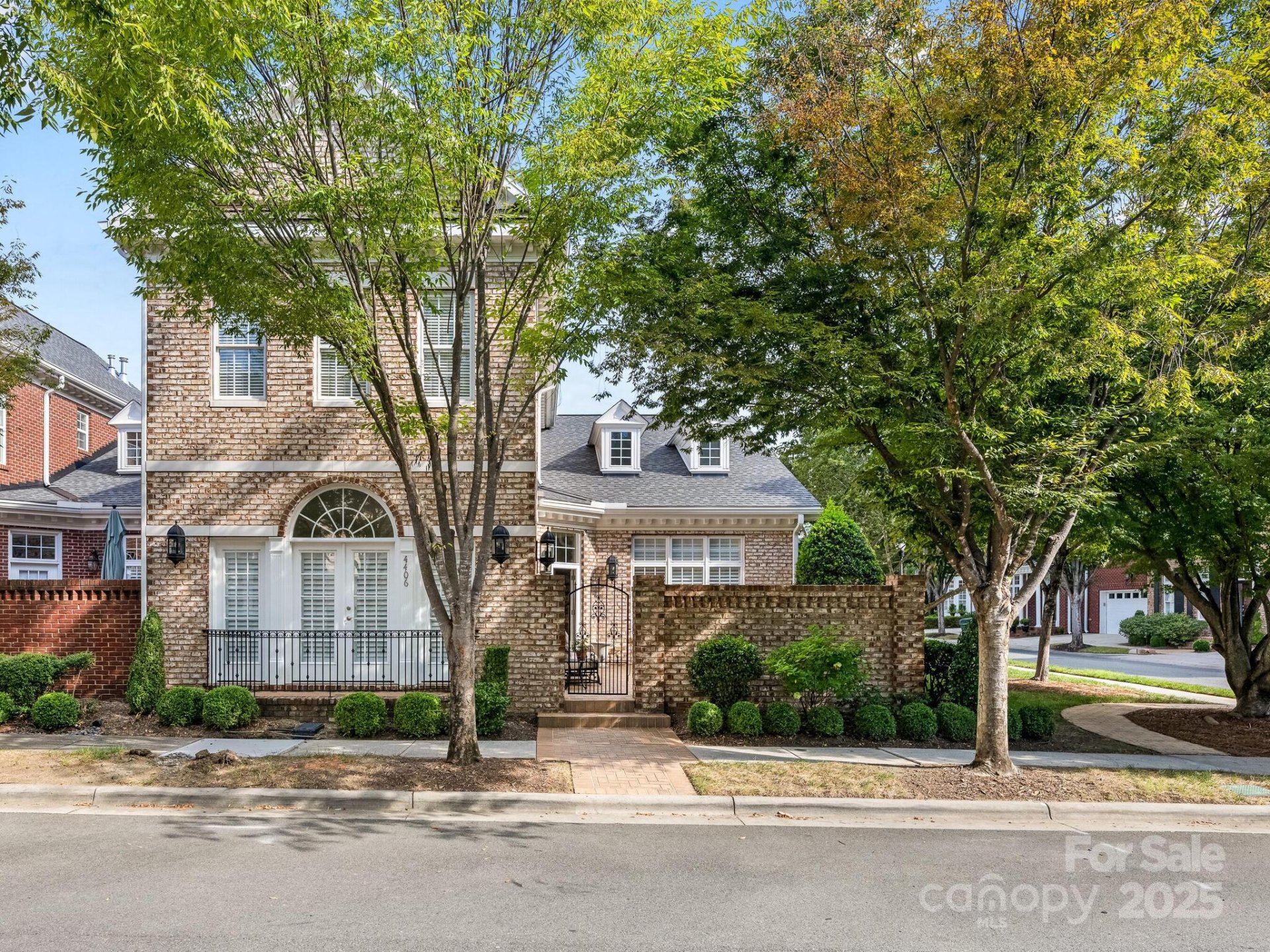 Property at 4406 Mottisfont Abbey Lane, Charlotte, NC 28226