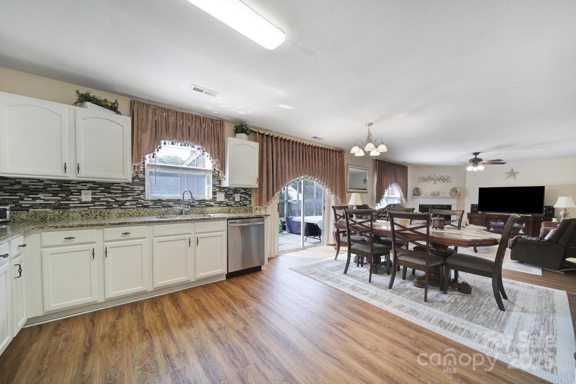 Property at 2320 Kirkgate Lane, Charlotte, NC 28215