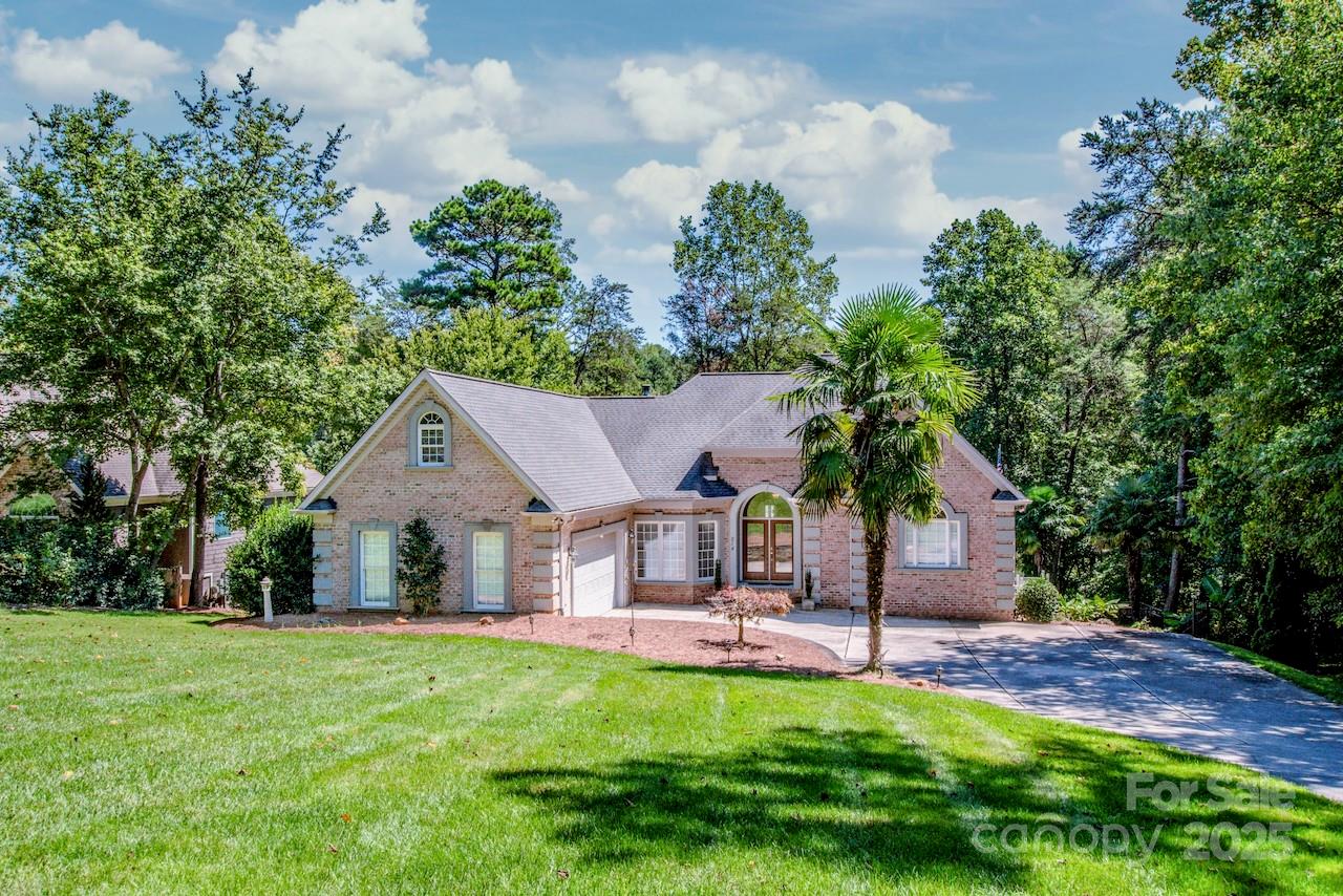 214 Wildwood Cove Drive