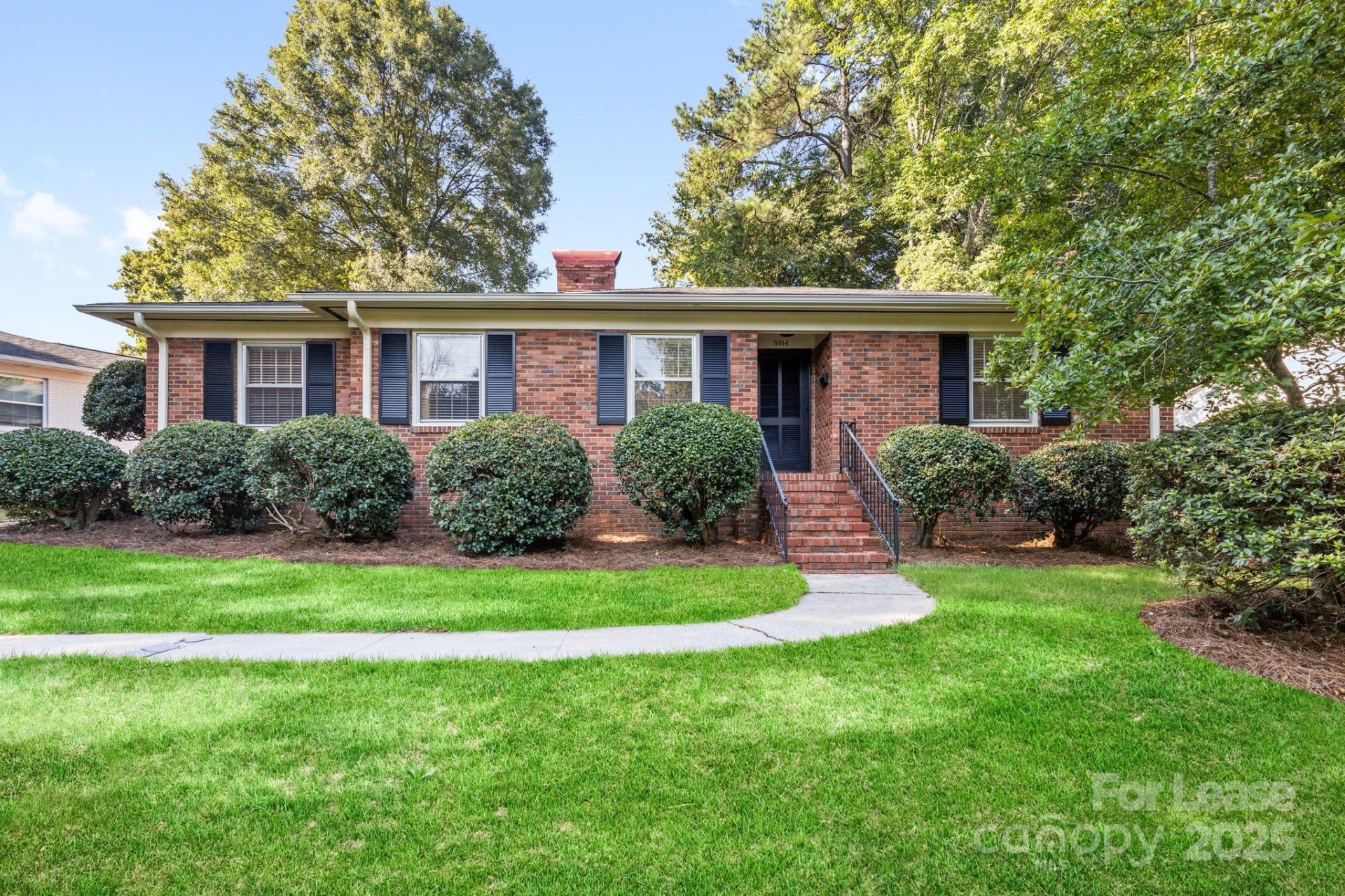 Property image 1 at 5814 Wedgewood Drive, Charlotte, NC 28210