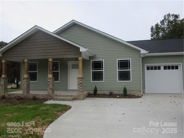 Property image 1 at 917 Oakwood Avenue, Kannapolis, NC 28081