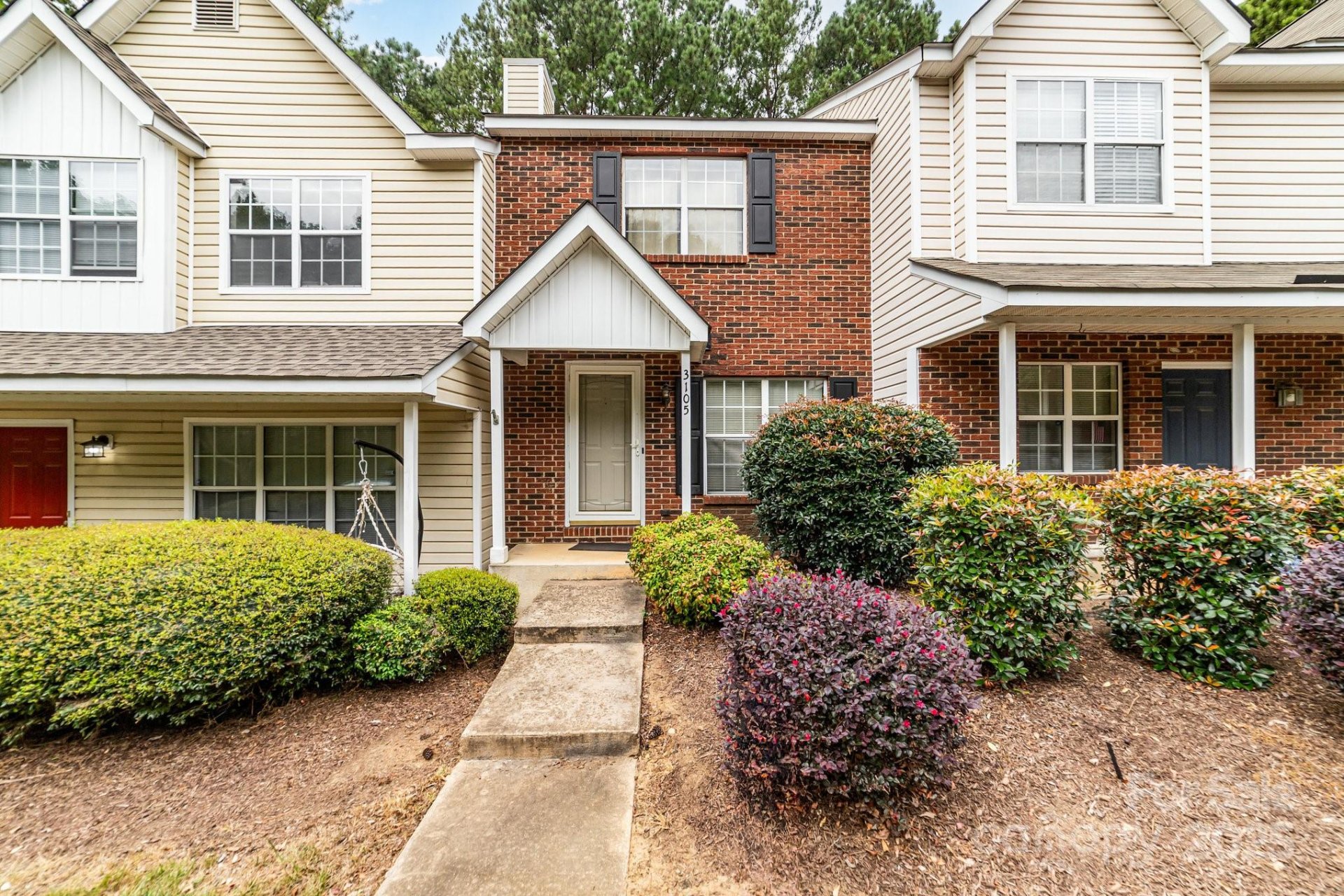 Property image 1 at 3105 Summercroft Lane, Charlotte, NC 28269