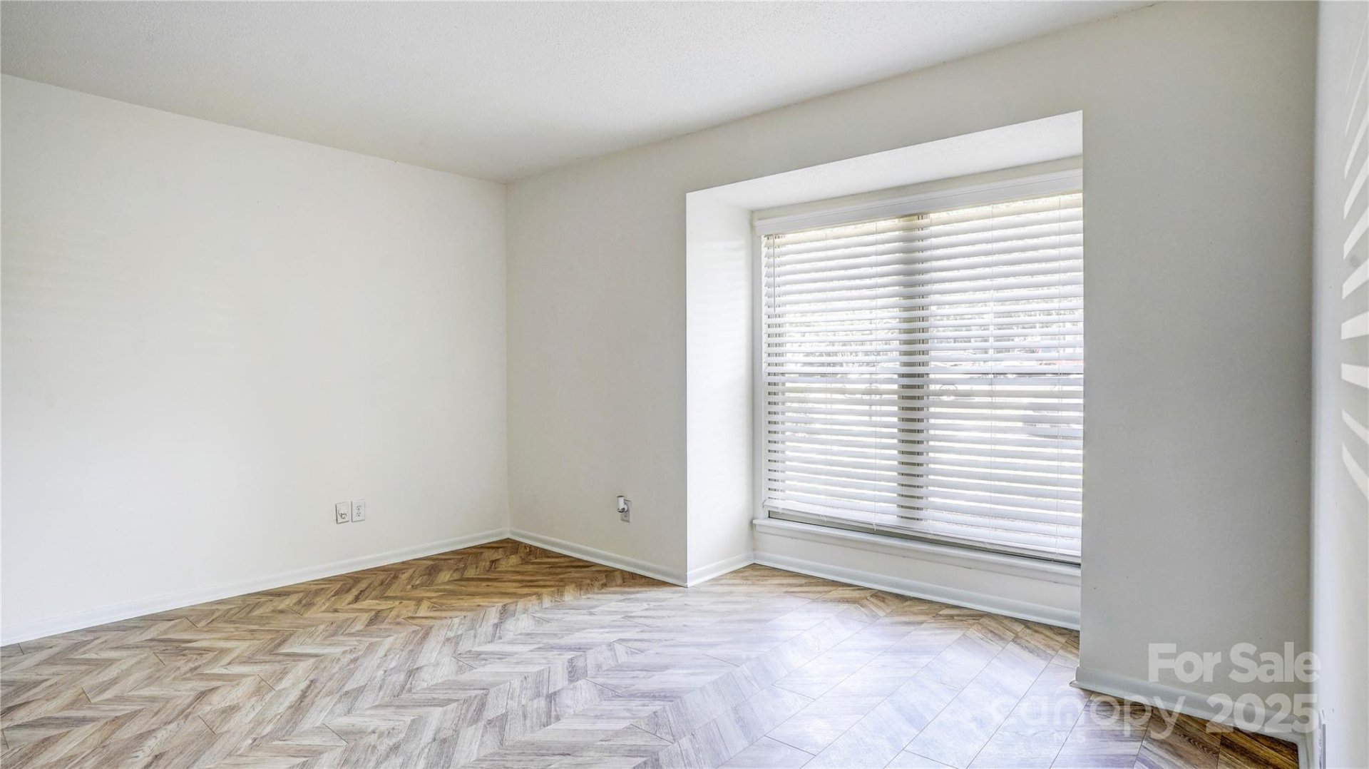 11047 Cedar View Road