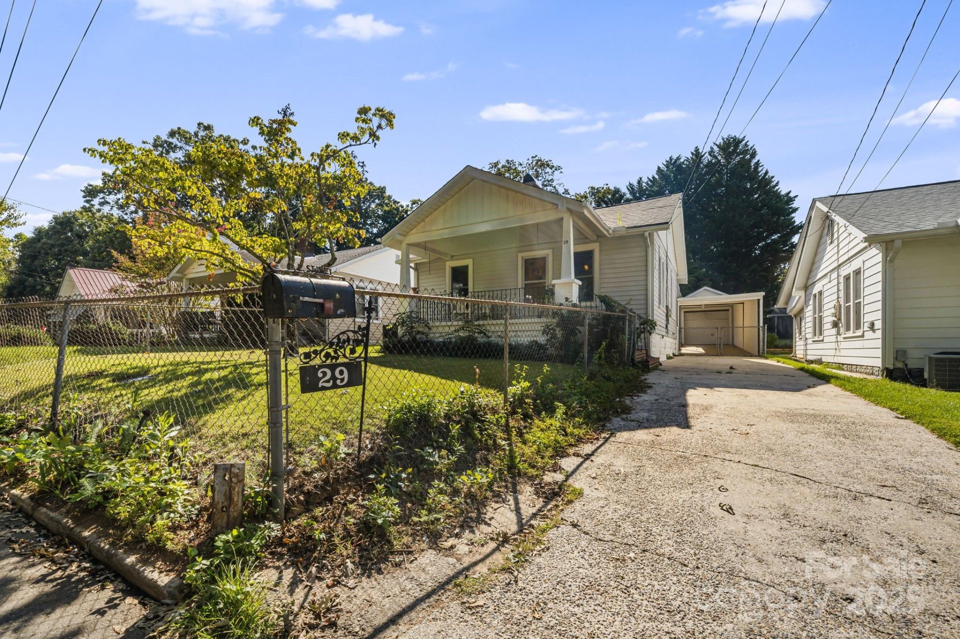 Property at 29 Oteen Park Place, Asheville, NC 28805