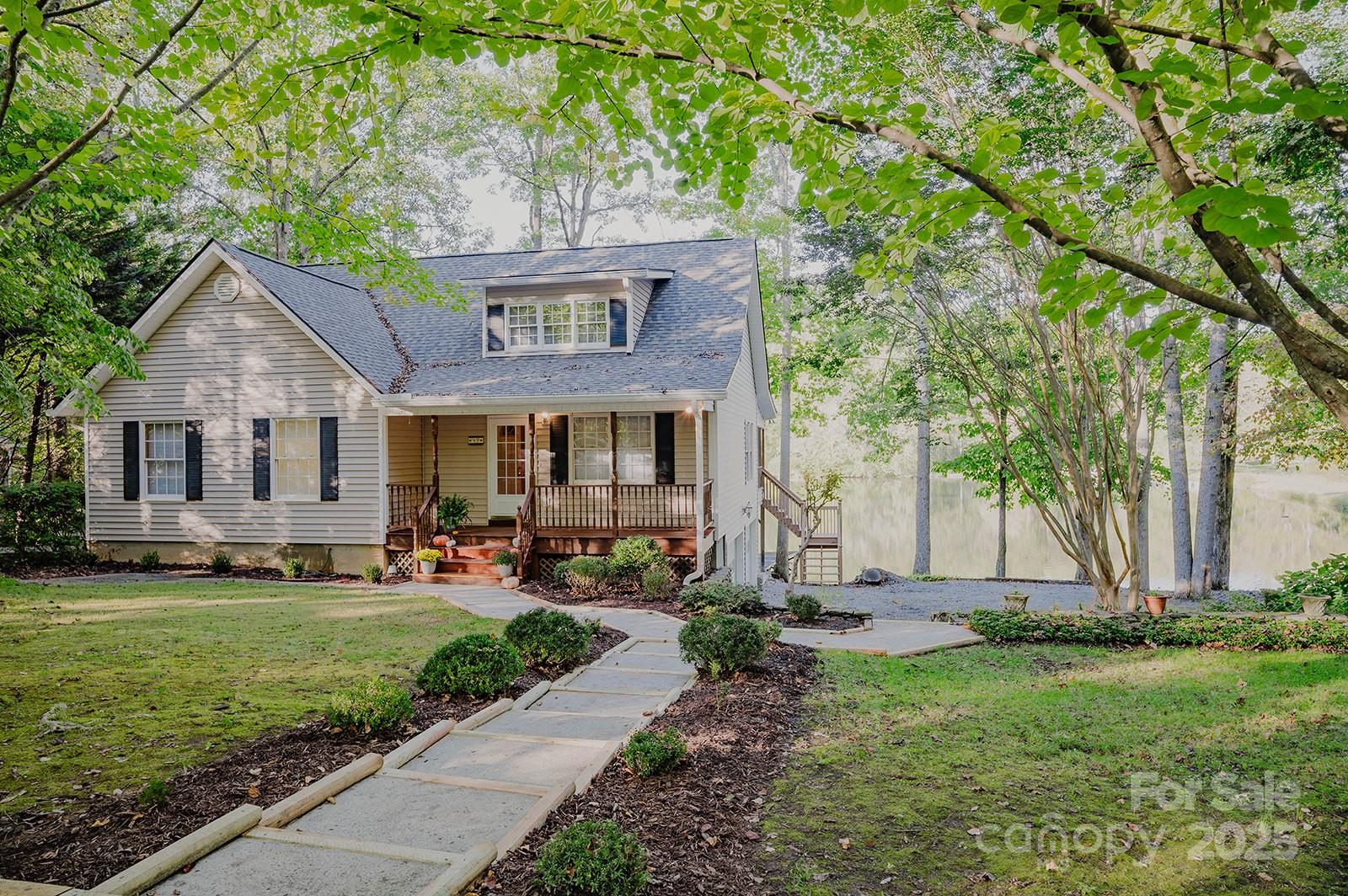 Property at 49 Gosling Circle, Hendersonville, NC 28792