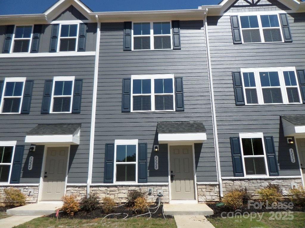 Property image 1 at 3228 Dannelly Towns Alley, Charlotte, NC 28208