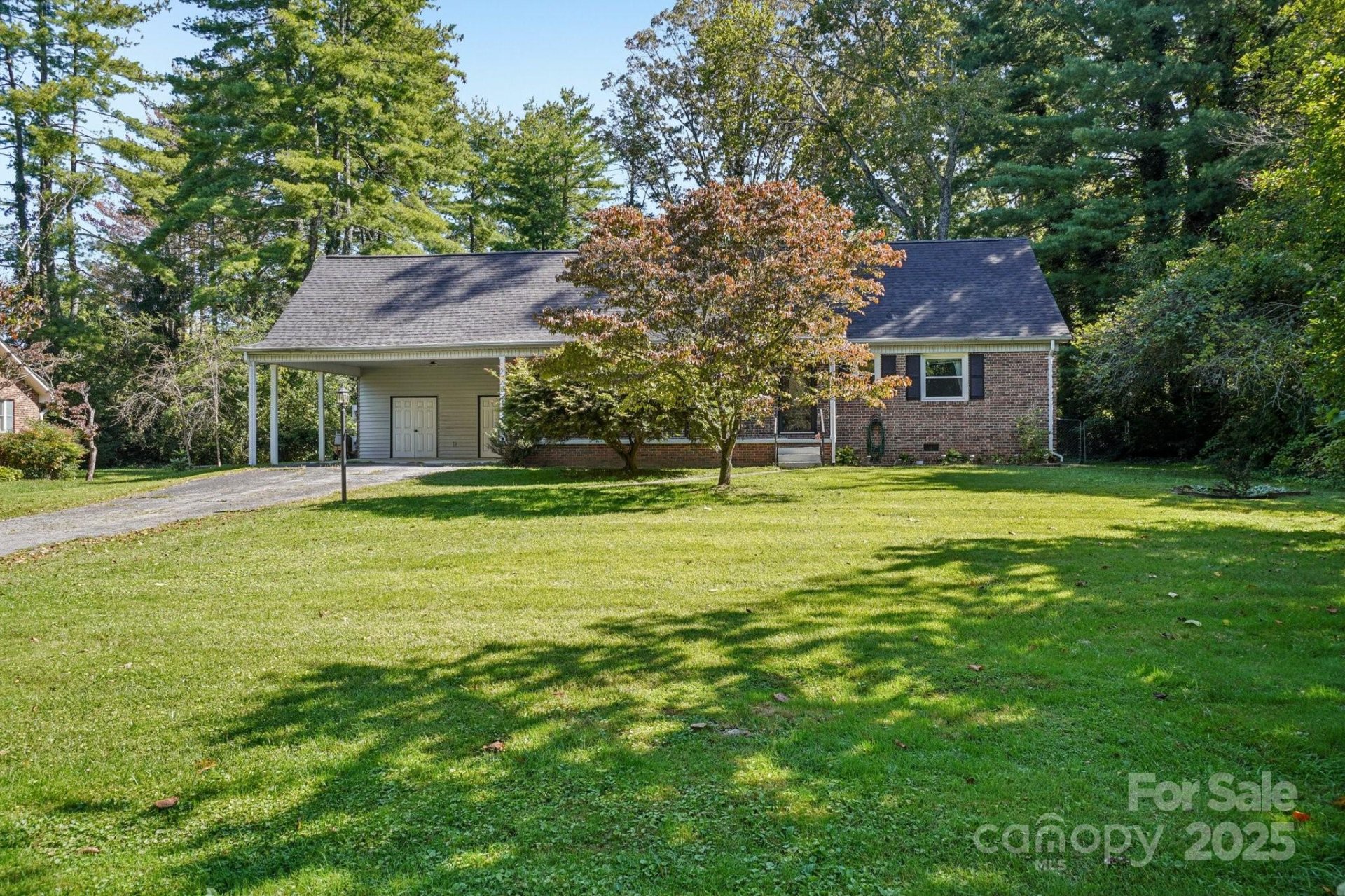 Property at 710 Heatherwood Drive, Hendersonville, NC 28792