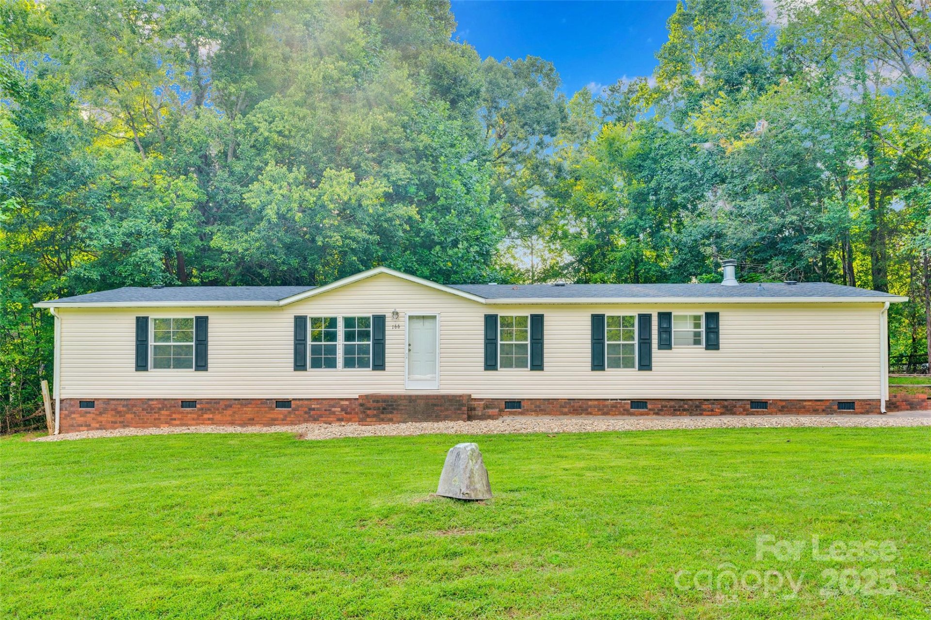 Property image 1 at 166 Crystal Bay Drive, Mooresville, NC 28115