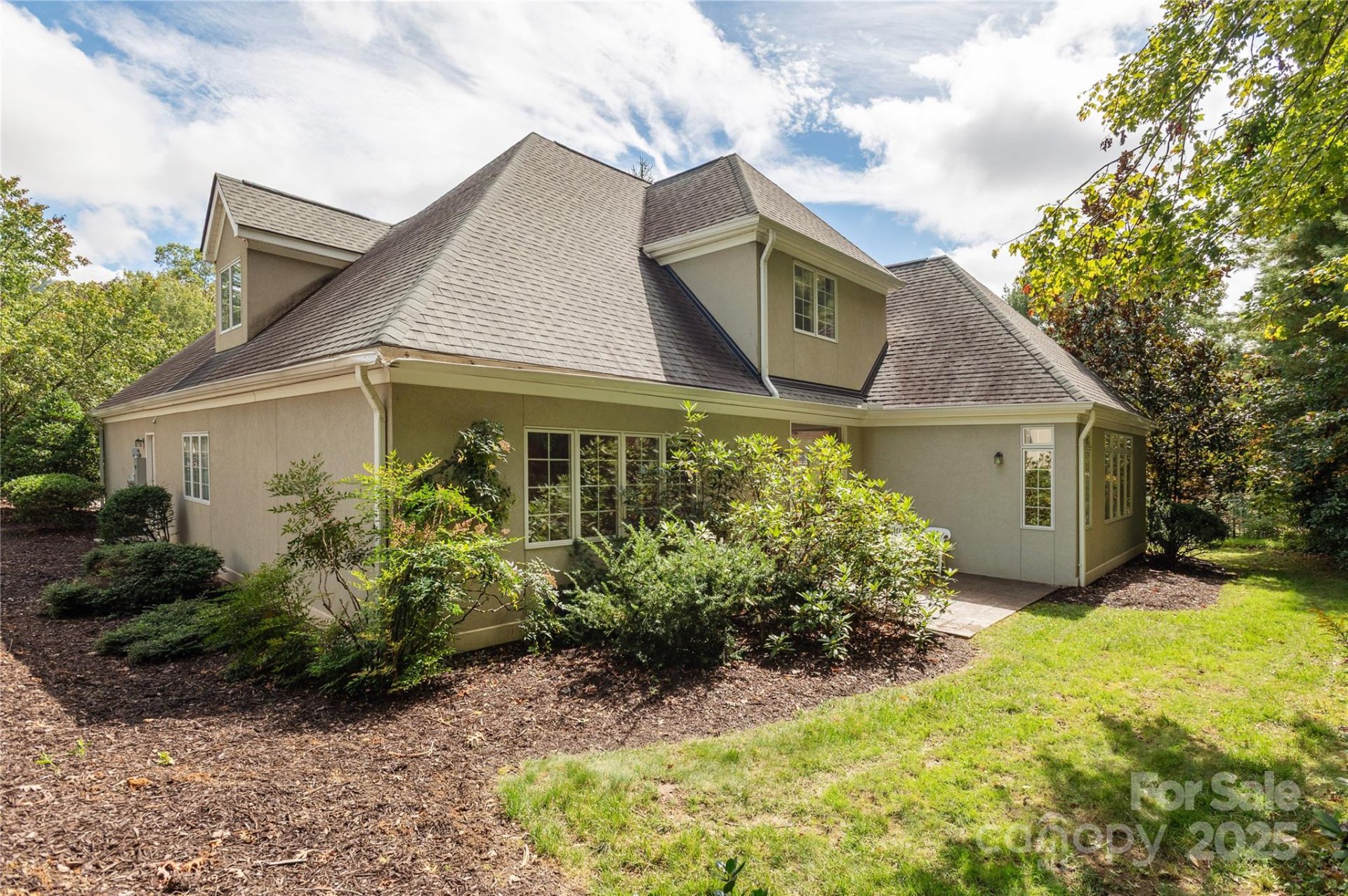 Property at 29 Bideford Row, Asheville, NC 28803