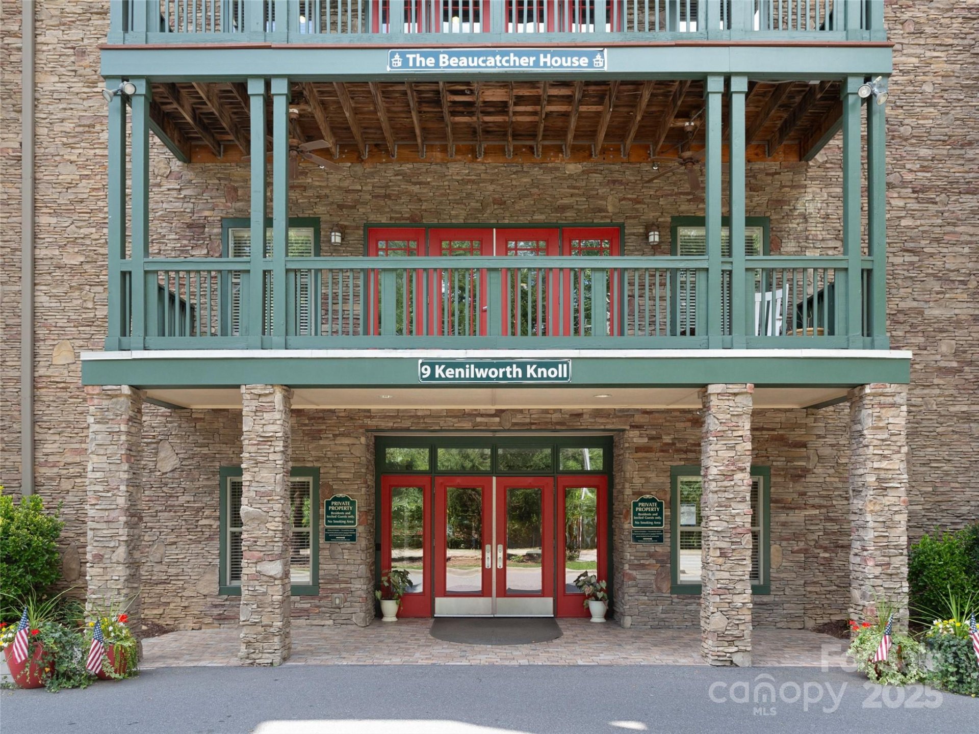 Property image 1 at 9 Kenilworth Knoll, Asheville, NC 28805