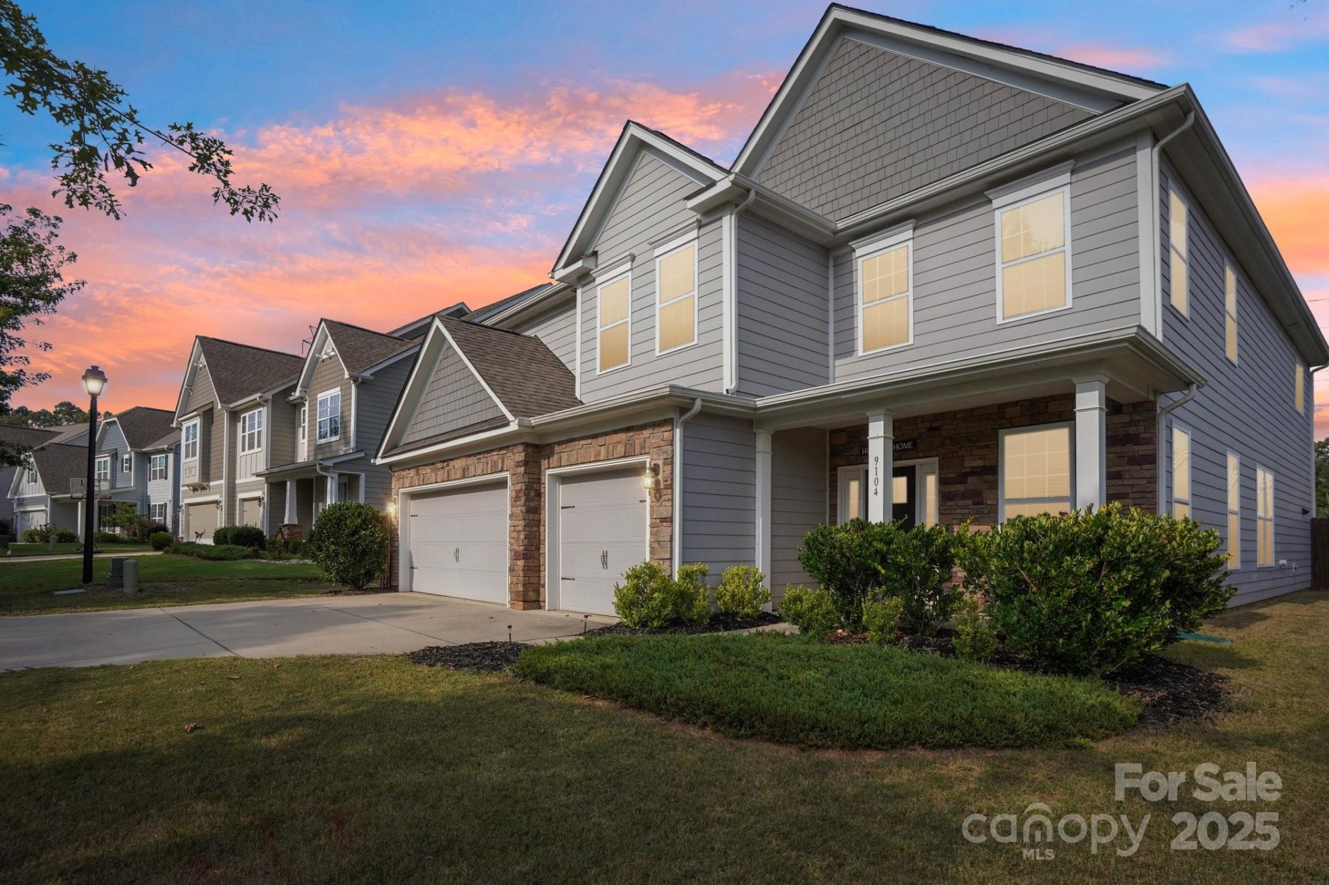 Arbormere, Huntersville community