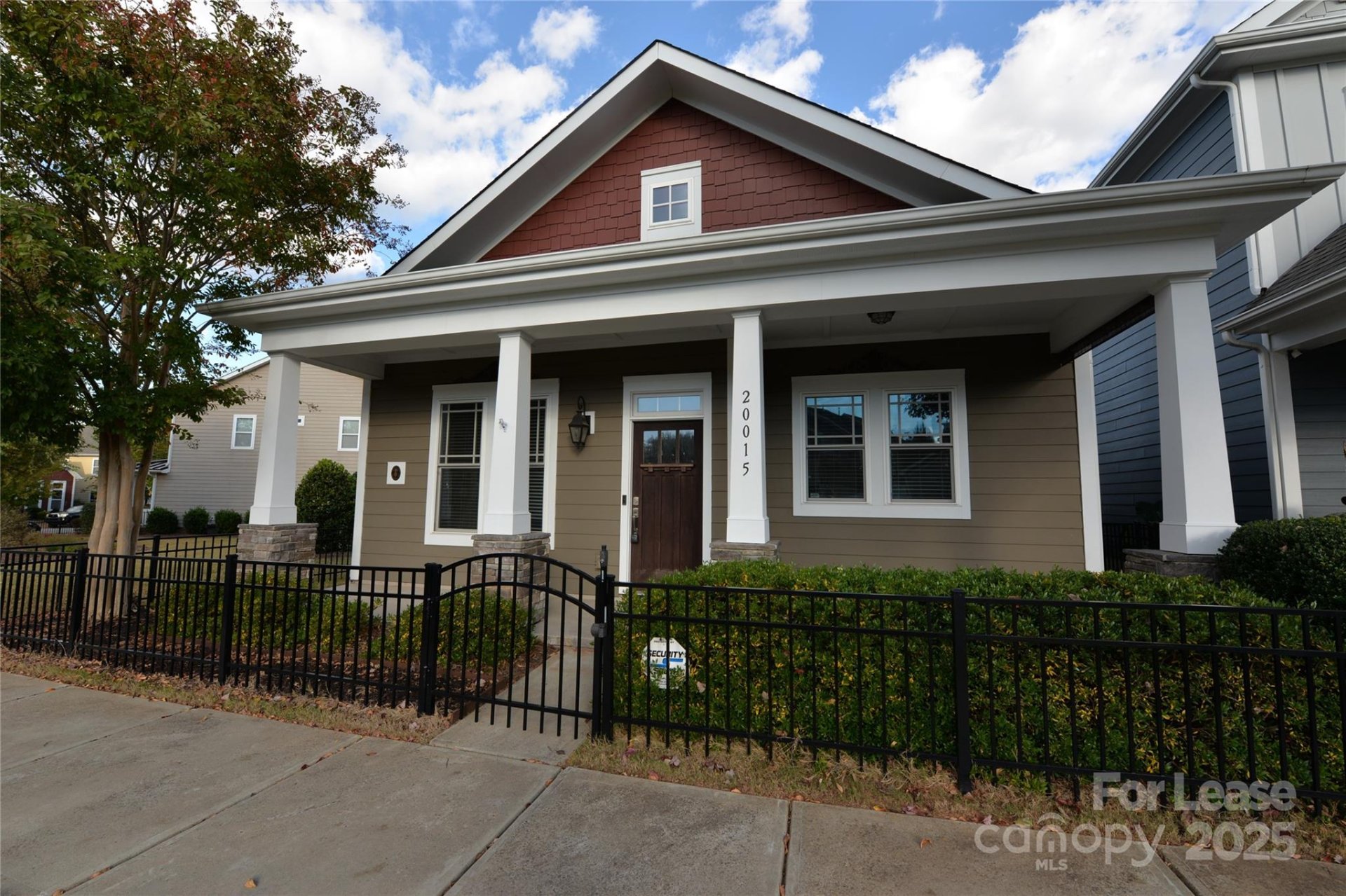 Property image 1 at 20015 Lamp Lighters Way, Cornelius, NC 28031