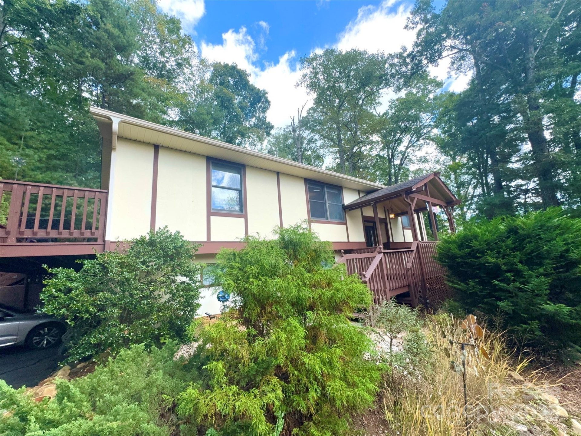 Property at 17 Brandywine Lane, Asheville, NC 28805