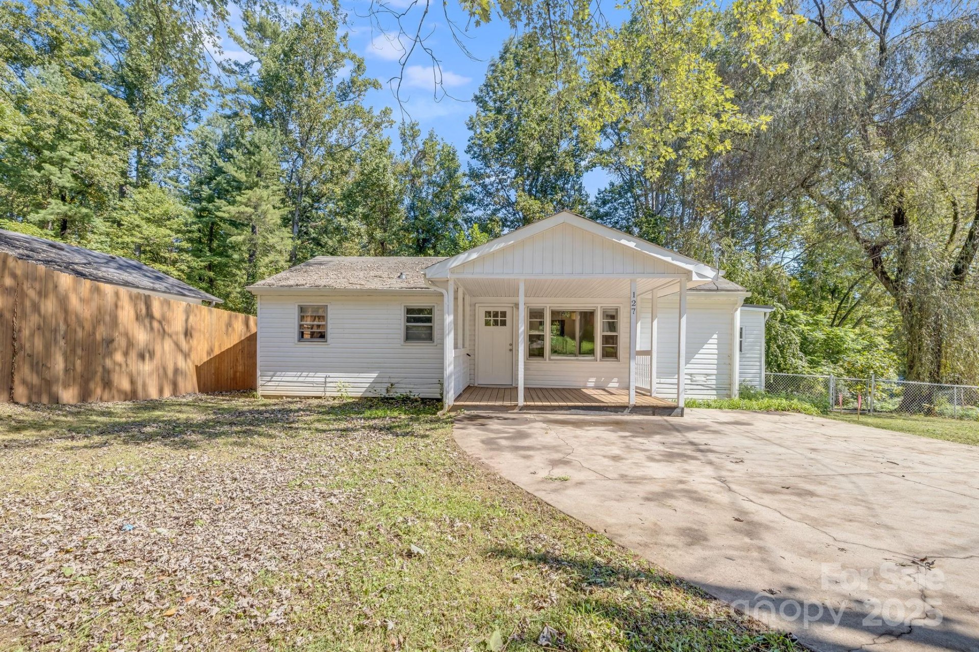 Property at 127 Shadowlawn Drive, Asheville, NC 28806