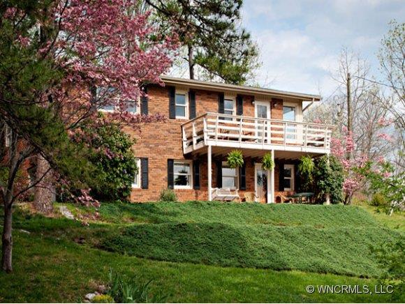 Property image 1 at 40 Oak Ridge Drive, Clyde, NC 28721