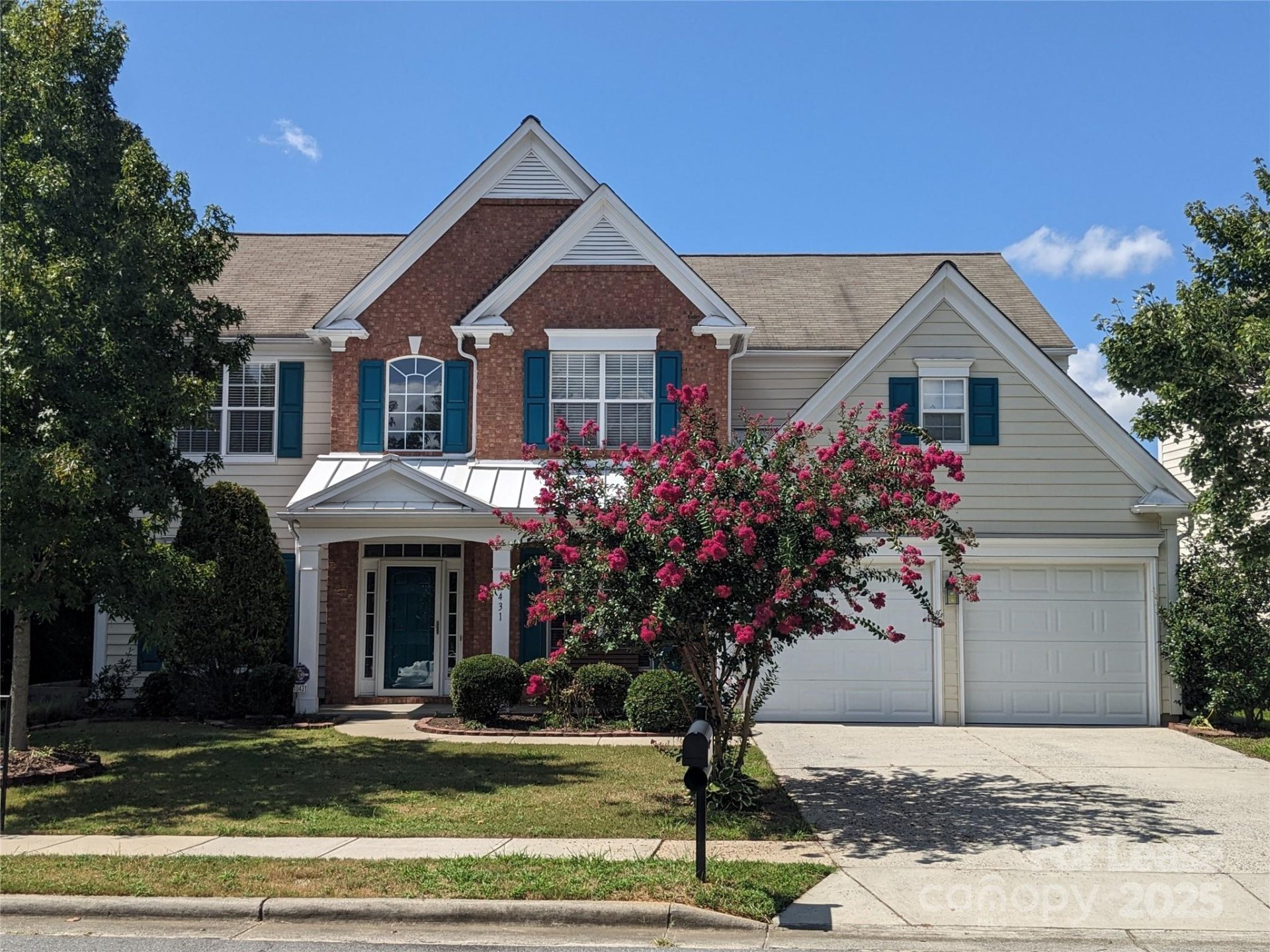 Property at 10431 Olde Ivy Way, Charlotte, NC 28262