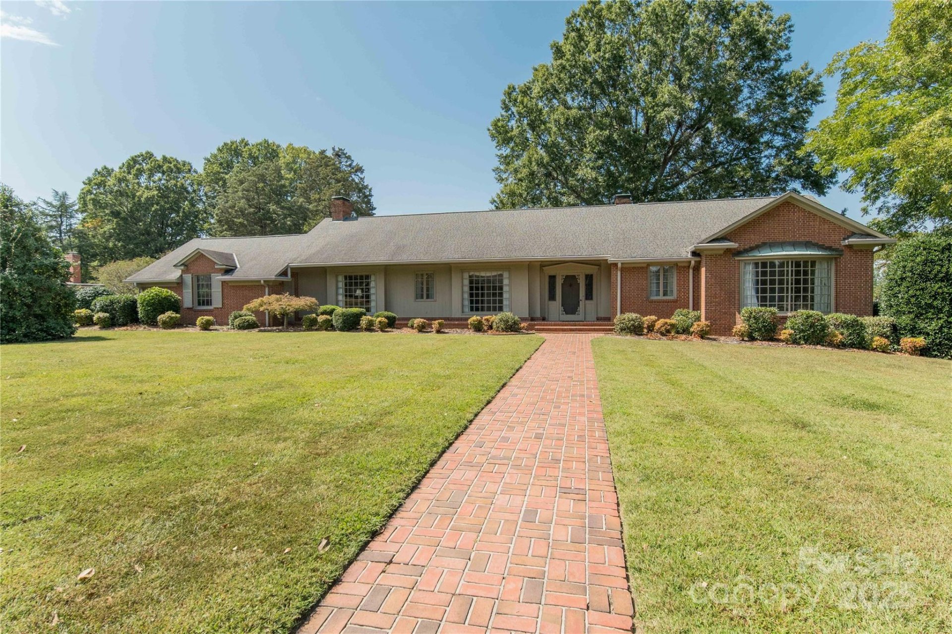 729 Mocksville Avenue