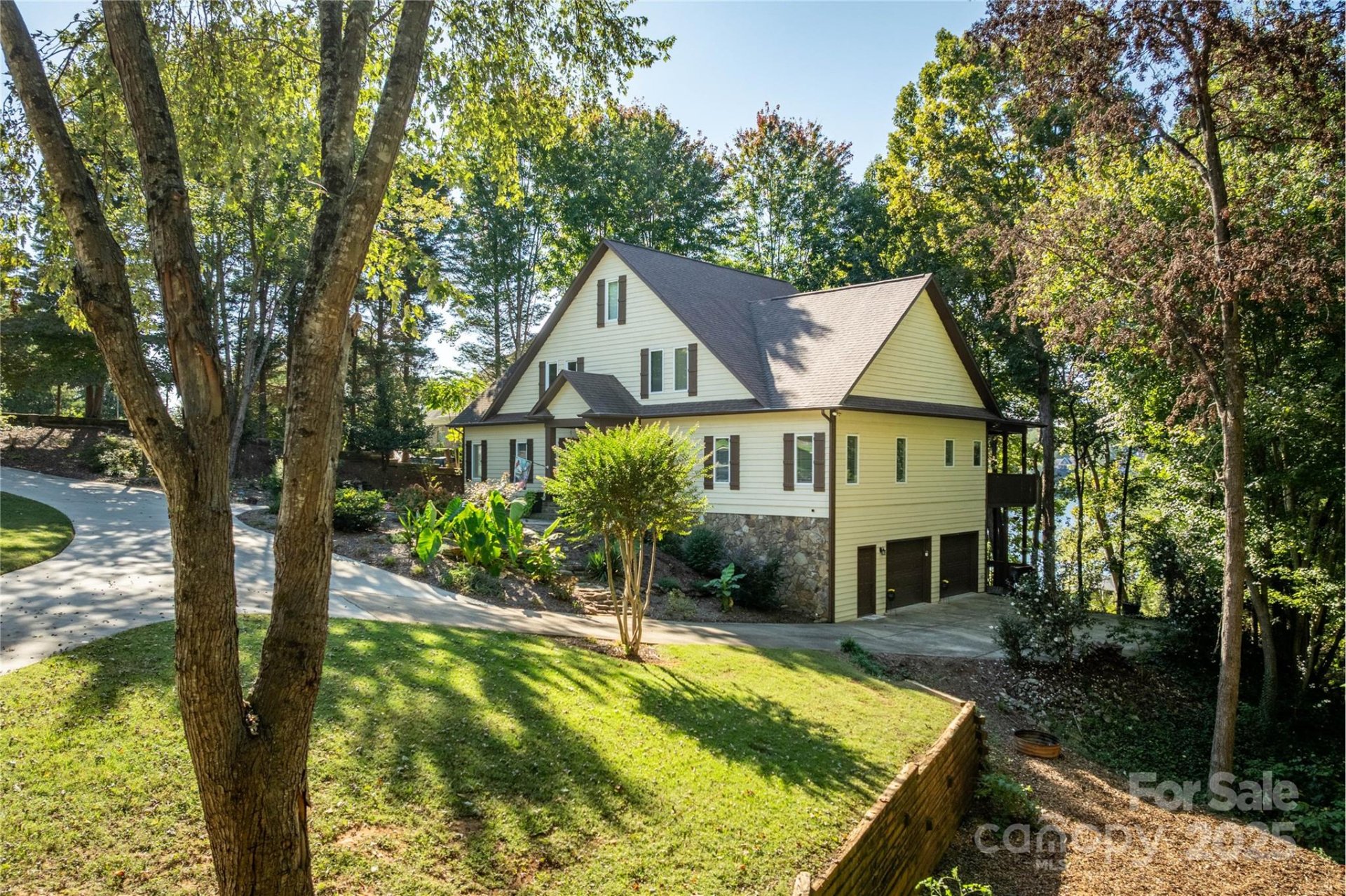 316 Players Ridge Road