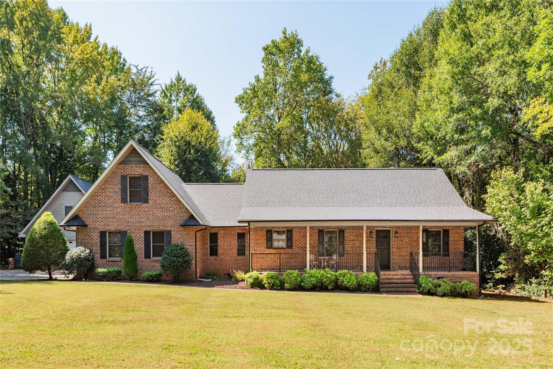 Property image 1 at 1607 Thompson Avenue, Charlotte, NC 28216